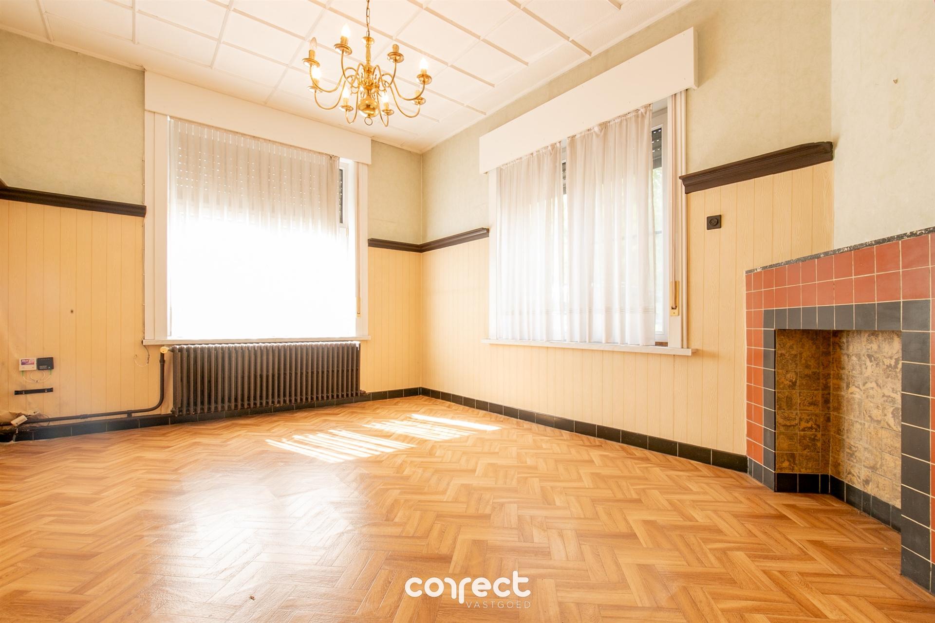 Renovatieproject op ruim perceel in Sint-Michiels foto 5