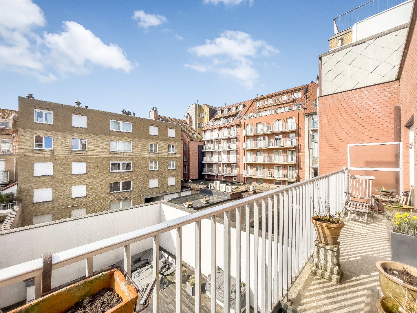 Ruim appartement (ca. 180m²) met een gevelbreedte van meer dan 13 meter, rustig gelegen, in het centrum tegenover de H. Hartkerk. foto 24