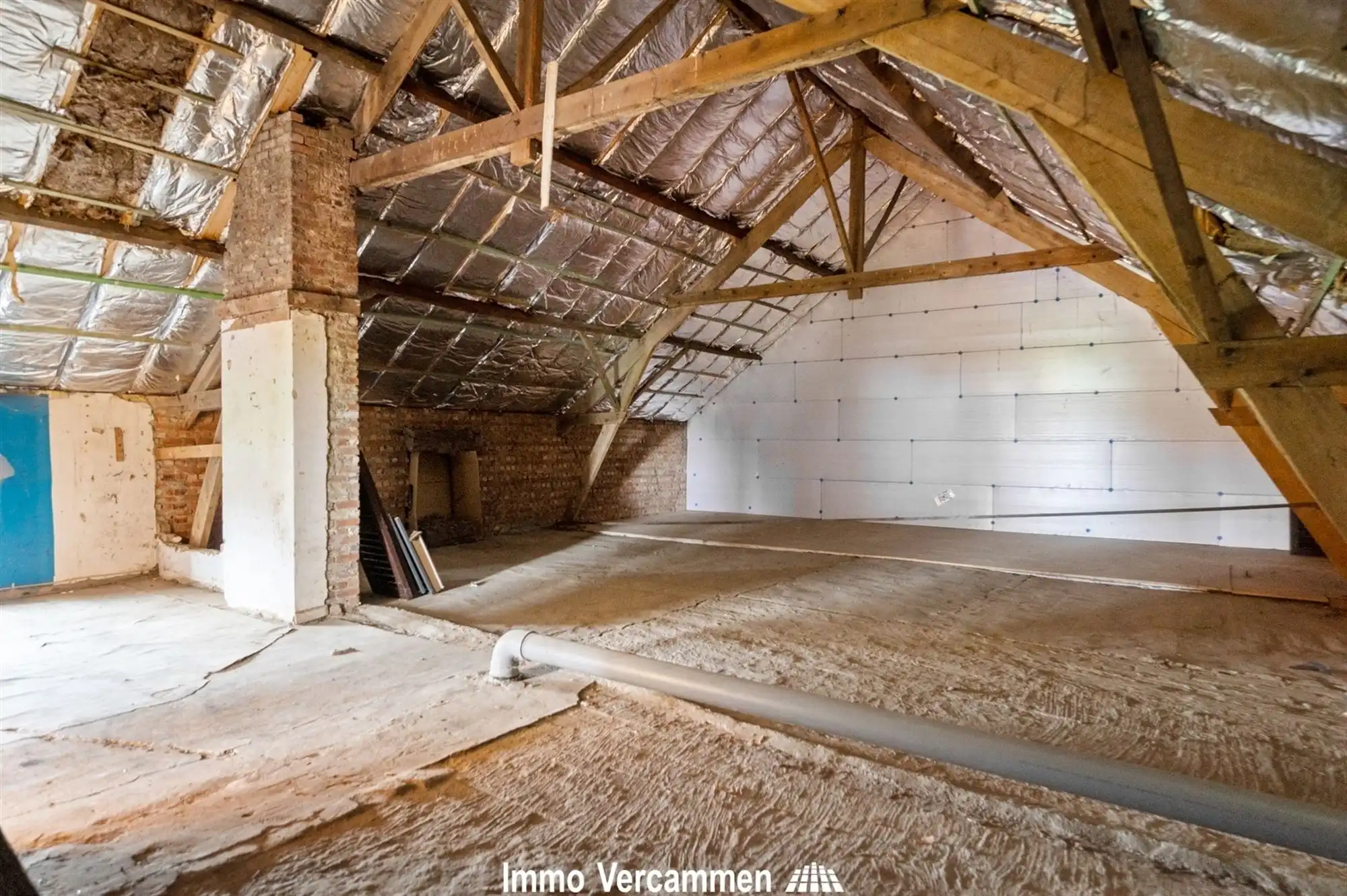 Verrassend ruime, landelijke woning te Putte foto 14