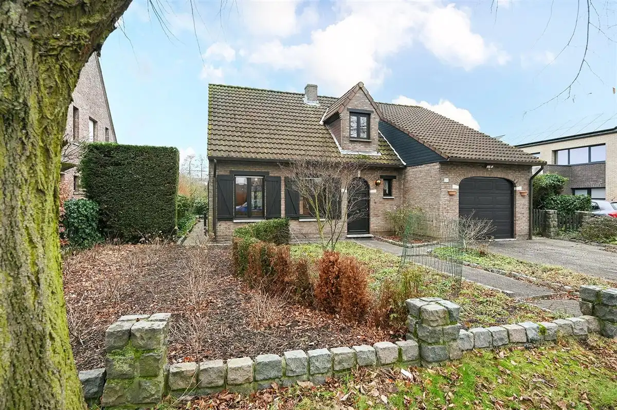 Te moderniseren landhuis op toplocatie foto {{pictureIndex}}