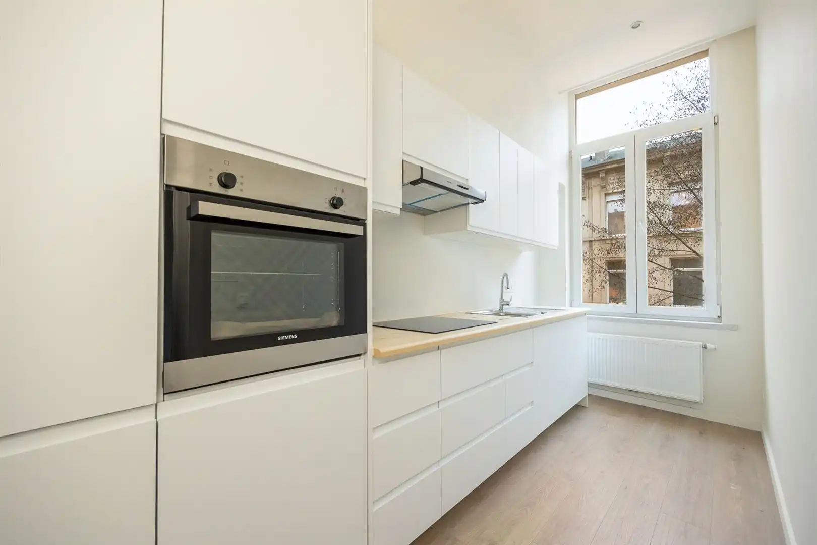 Gerenoveerd appartement midden in de stad foto 4