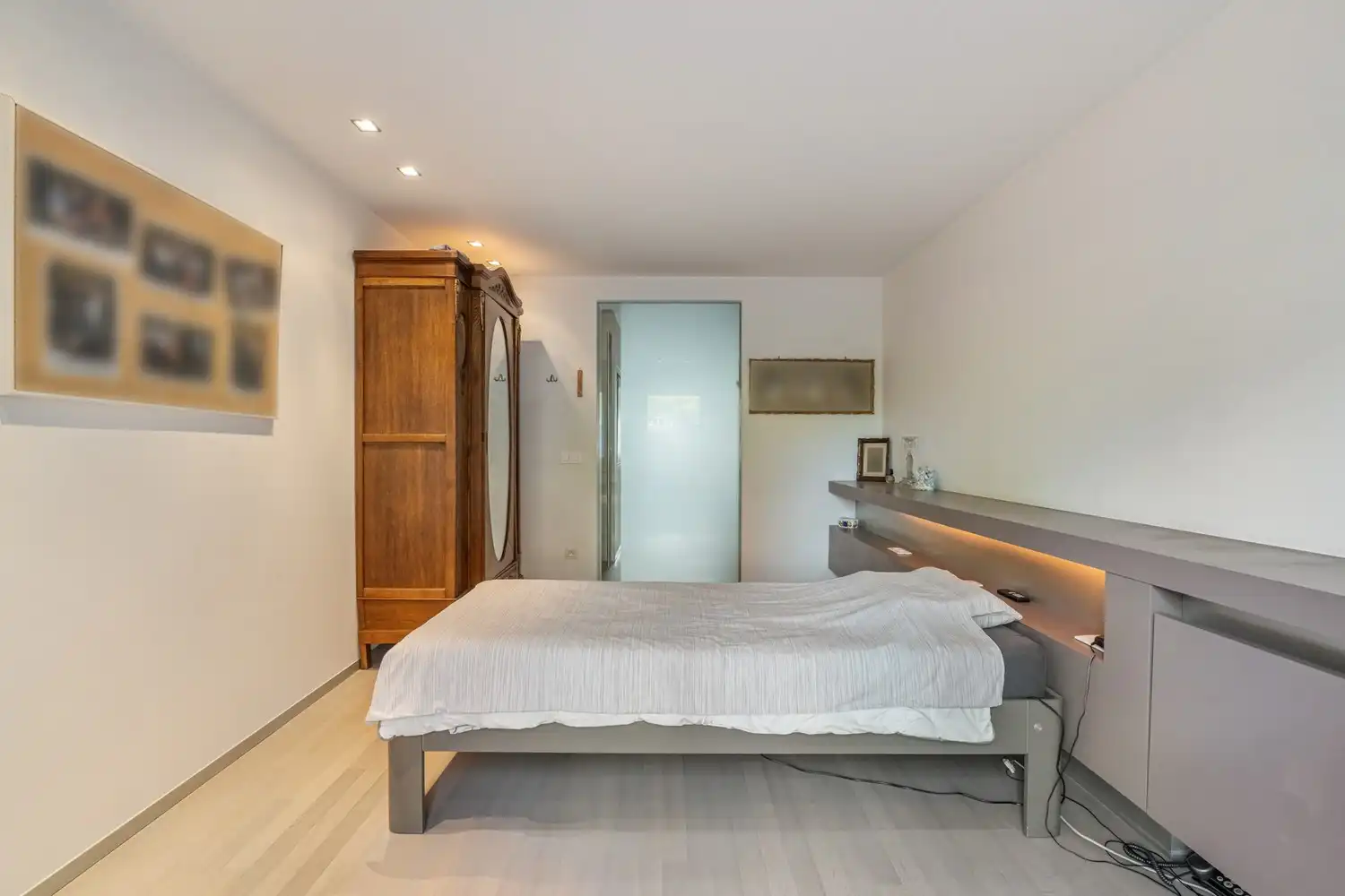 Ruim, modern en gelijkvloers appartement met 3 slaapkamers, een groot terras, 2 autostaanplaatsen en 2 kelders te centrum Leuven! foto 13
