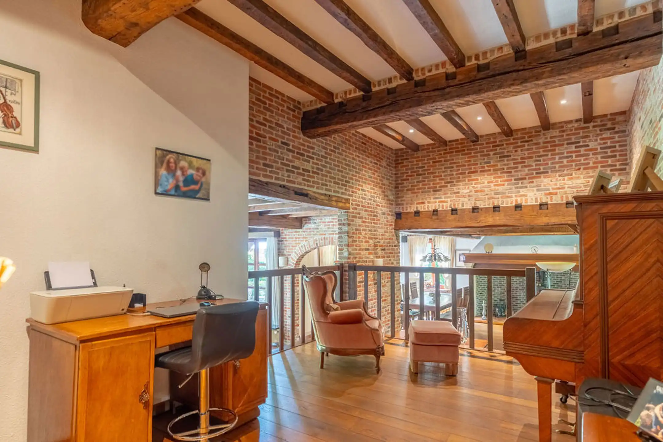 Ruime villa met 6 slpk op 2.295 m² grond met veel privacy foto 17