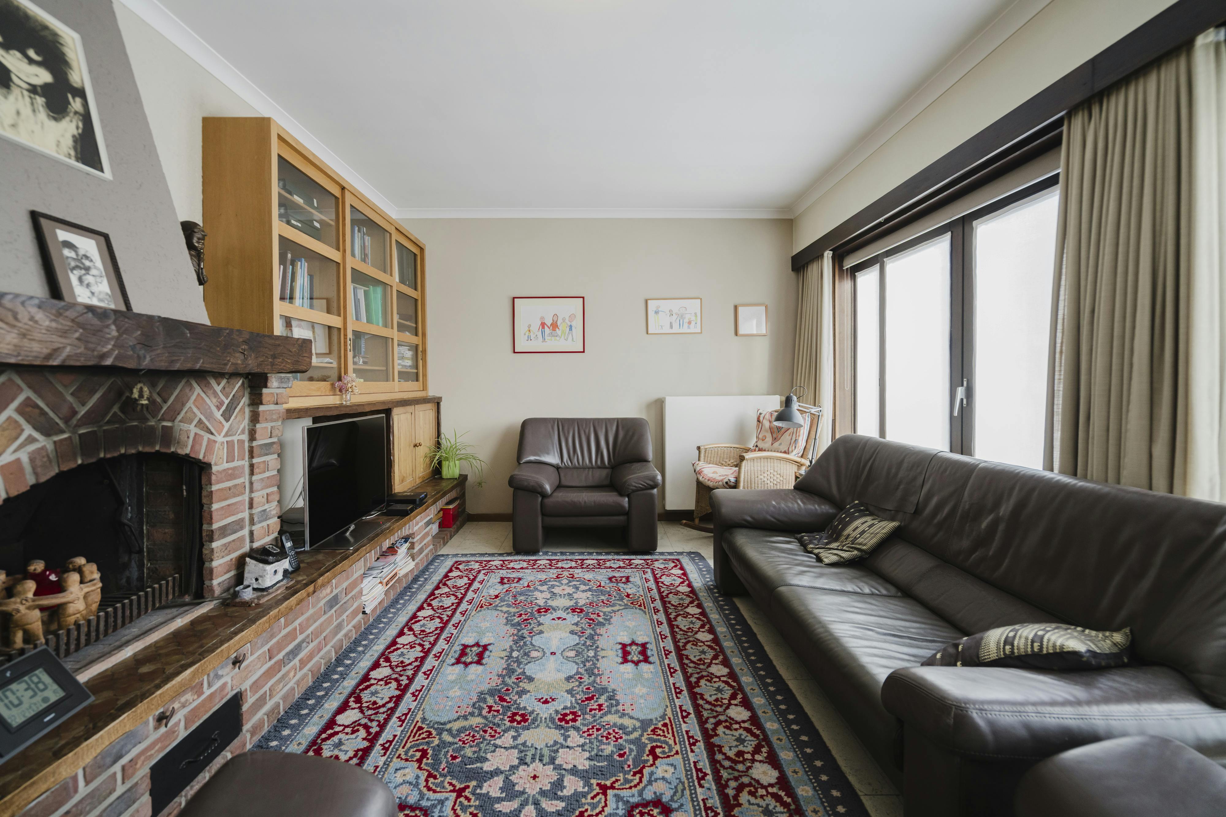 Bel-etage met 3 slaapkamers op een centrale ligging te koop in Kortrijk foto 4