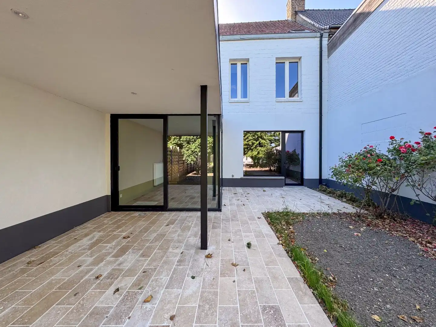 Prachtig gerenoveerde woning met 3 slaapkamers en tuin. foto 22