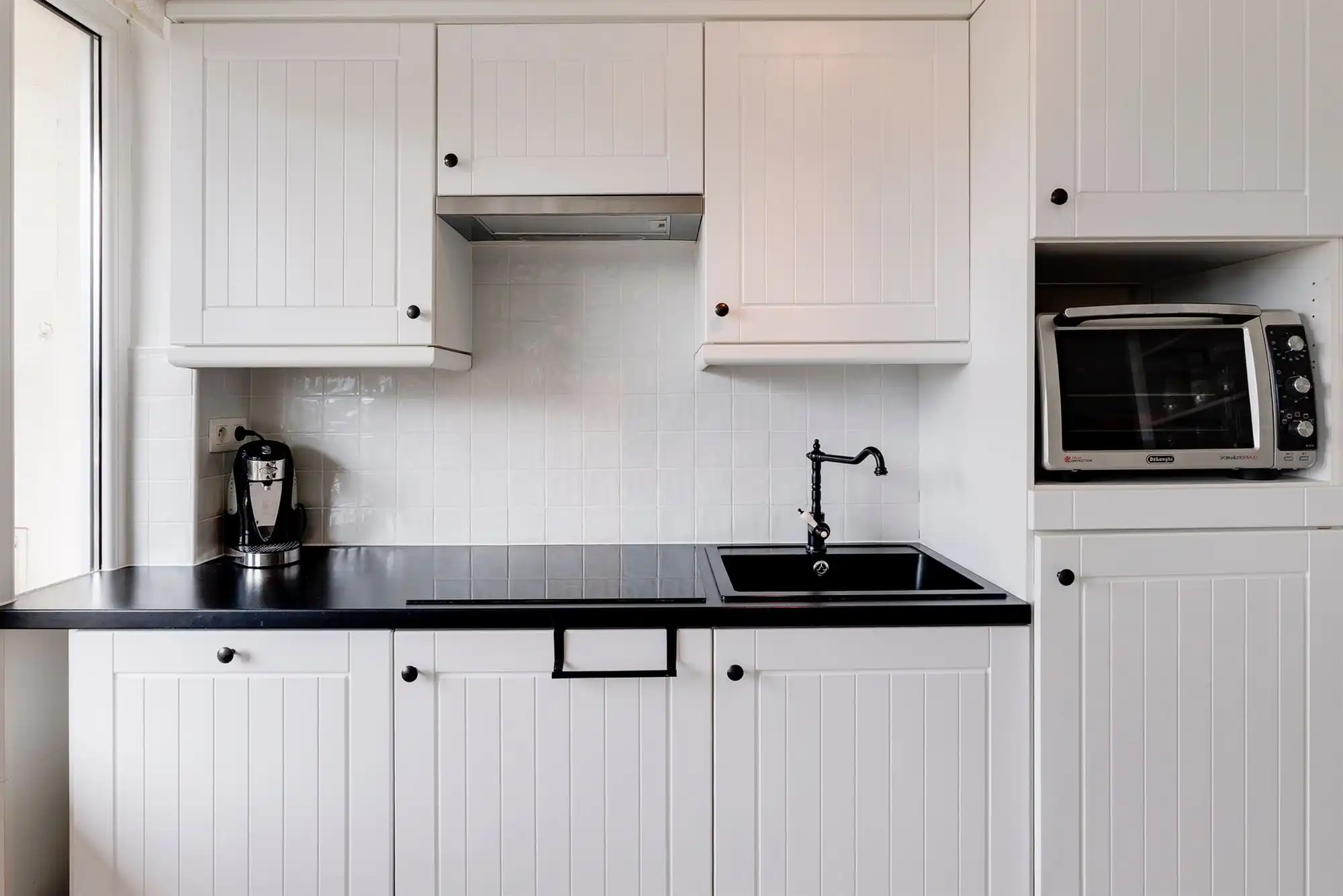 Gerenoveerd 1-slaapappartement met terras te Edegem foto 8