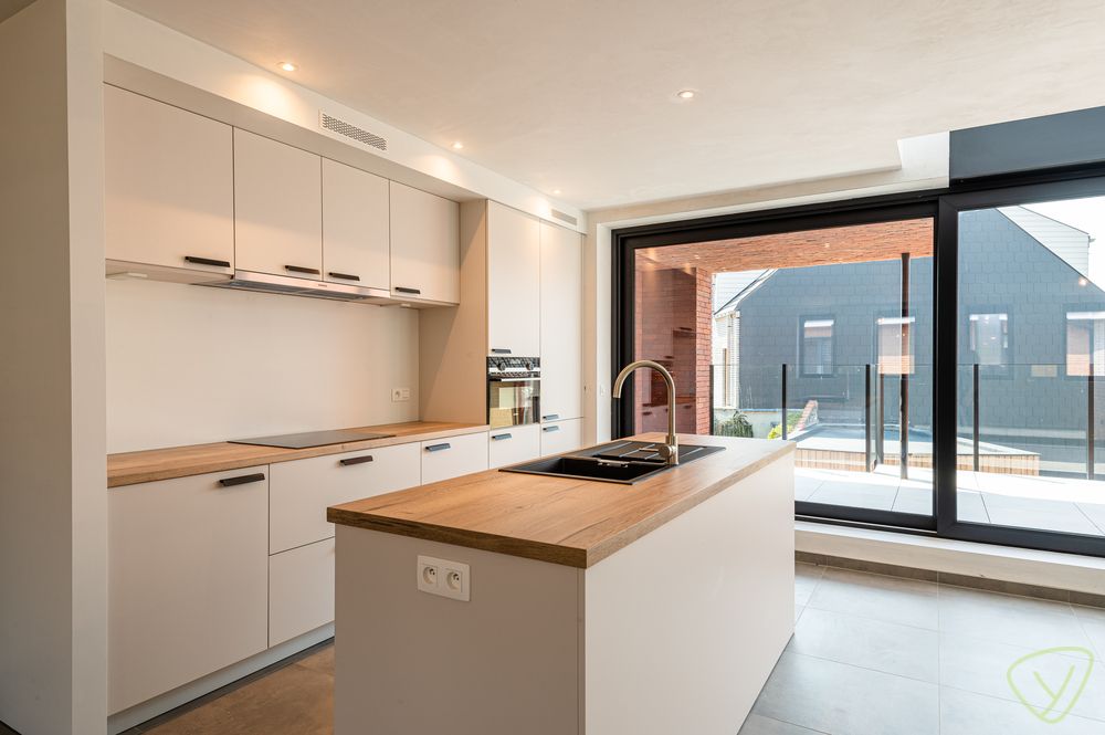 Nieuwbouw duplexappartement te koop in het centrum van Boekhoute foto 6