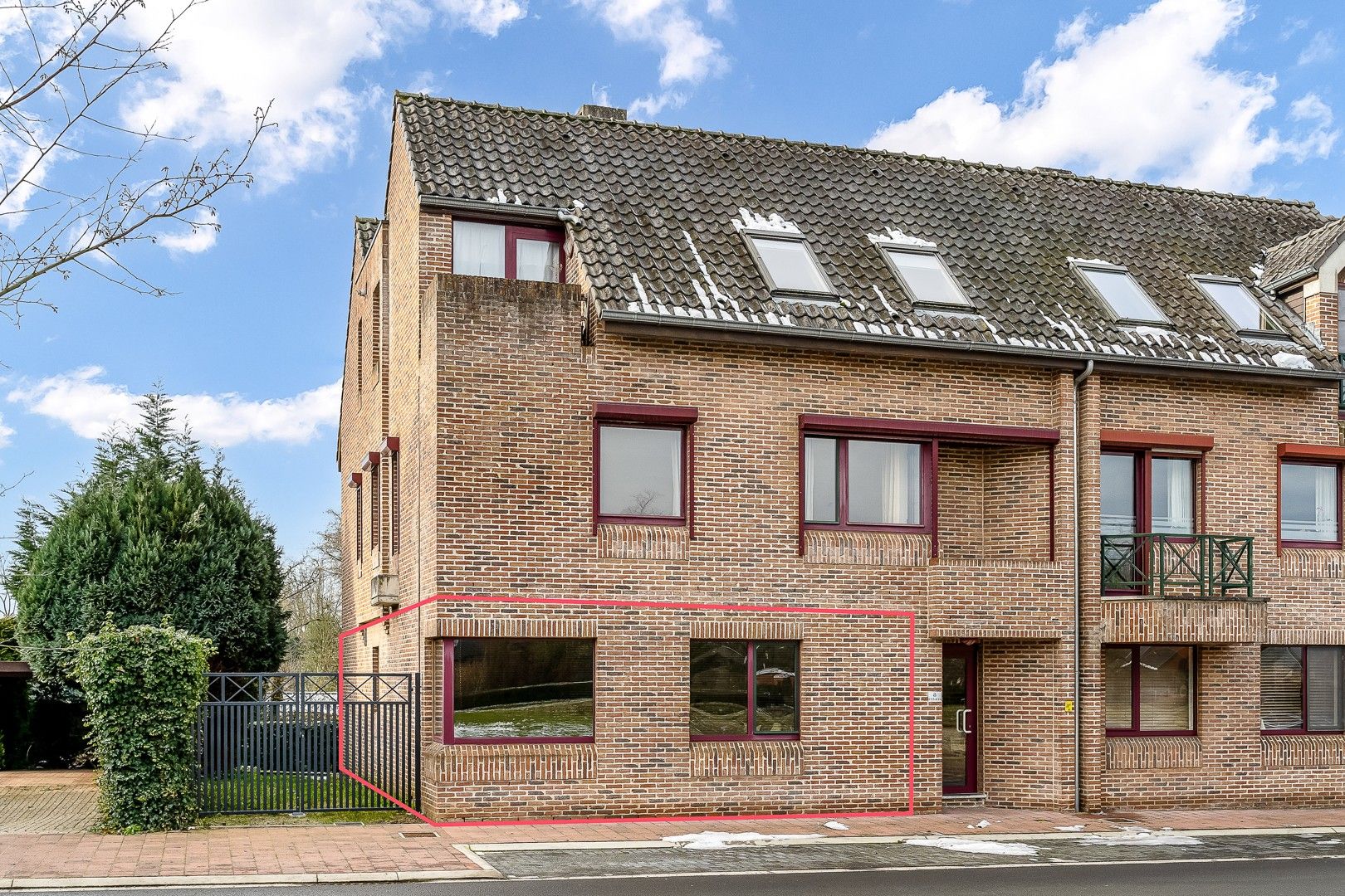 Energiezuinig gelijkvloers appartement met 2 slpks! foto {{pictureIndex}}