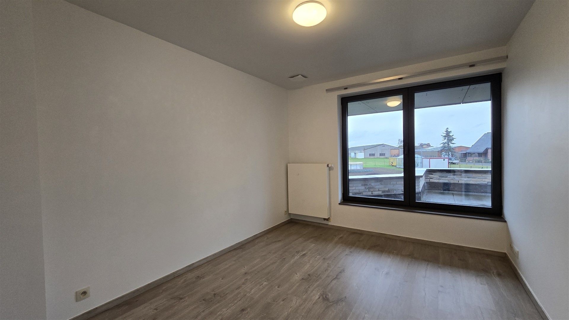 Moderne, energiezuinige woning (200m²) met 4 slaapkamers en tuin foto 17