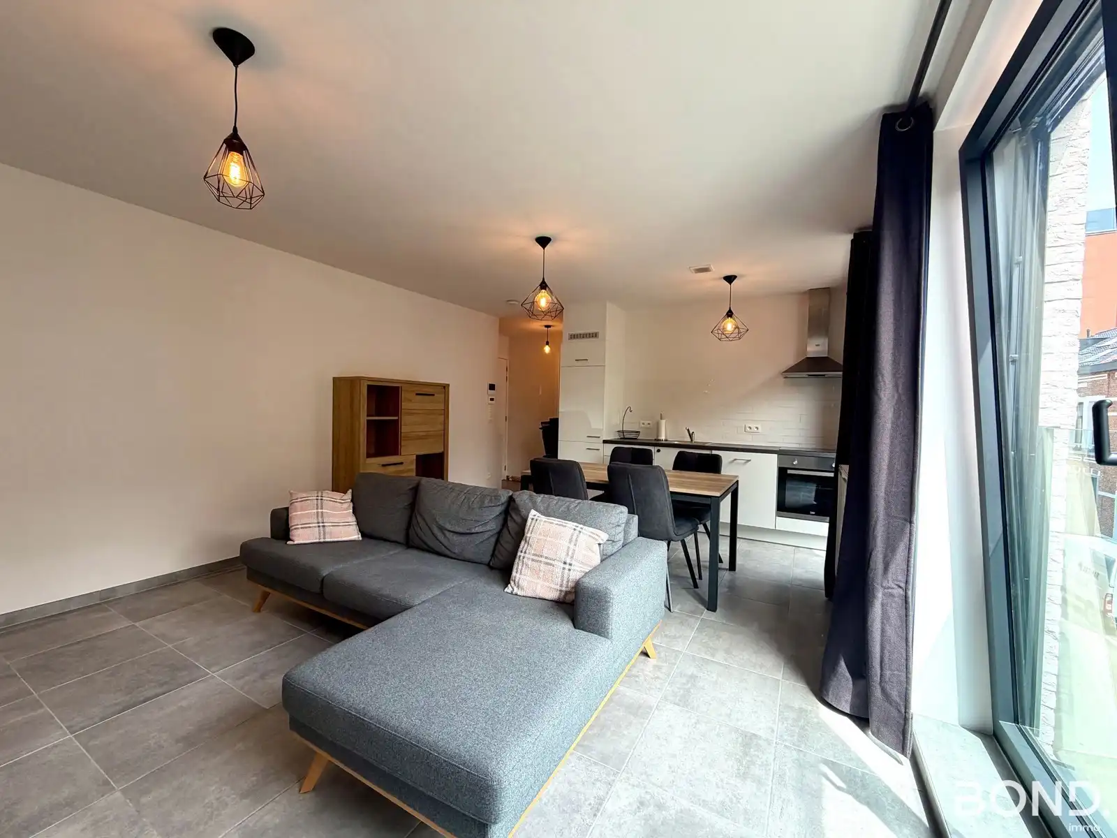 Gemeubeld appartement met 1 slaapkamer op toplocatie!  foto 2