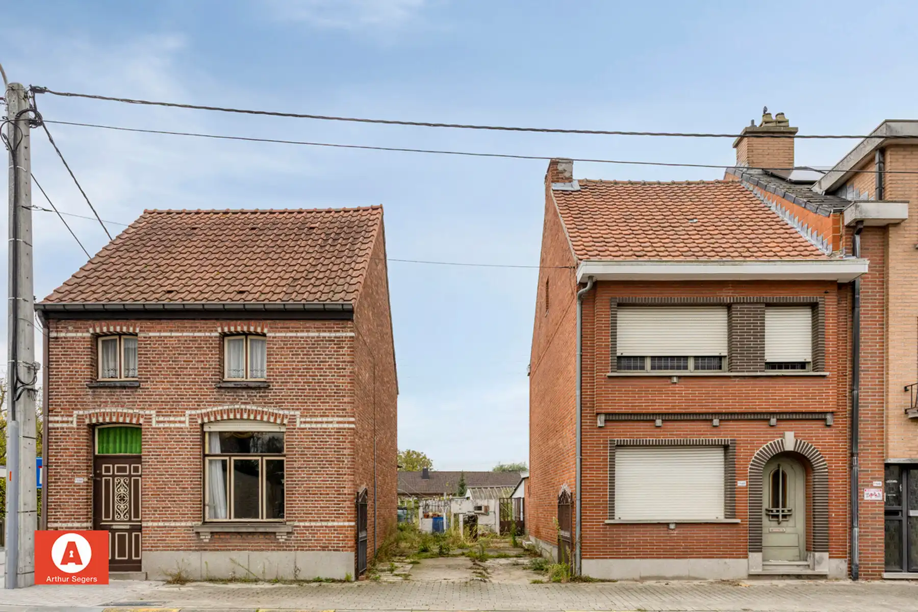Hoofdfoto van de publicatie: Renovatieproject - 2 halfopen bebouwingen - ZW oriëntatie