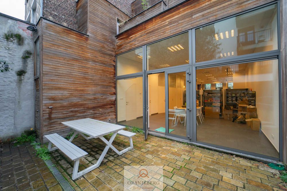 Handelspand 178 m²  te huur in Burgstraat foto 5