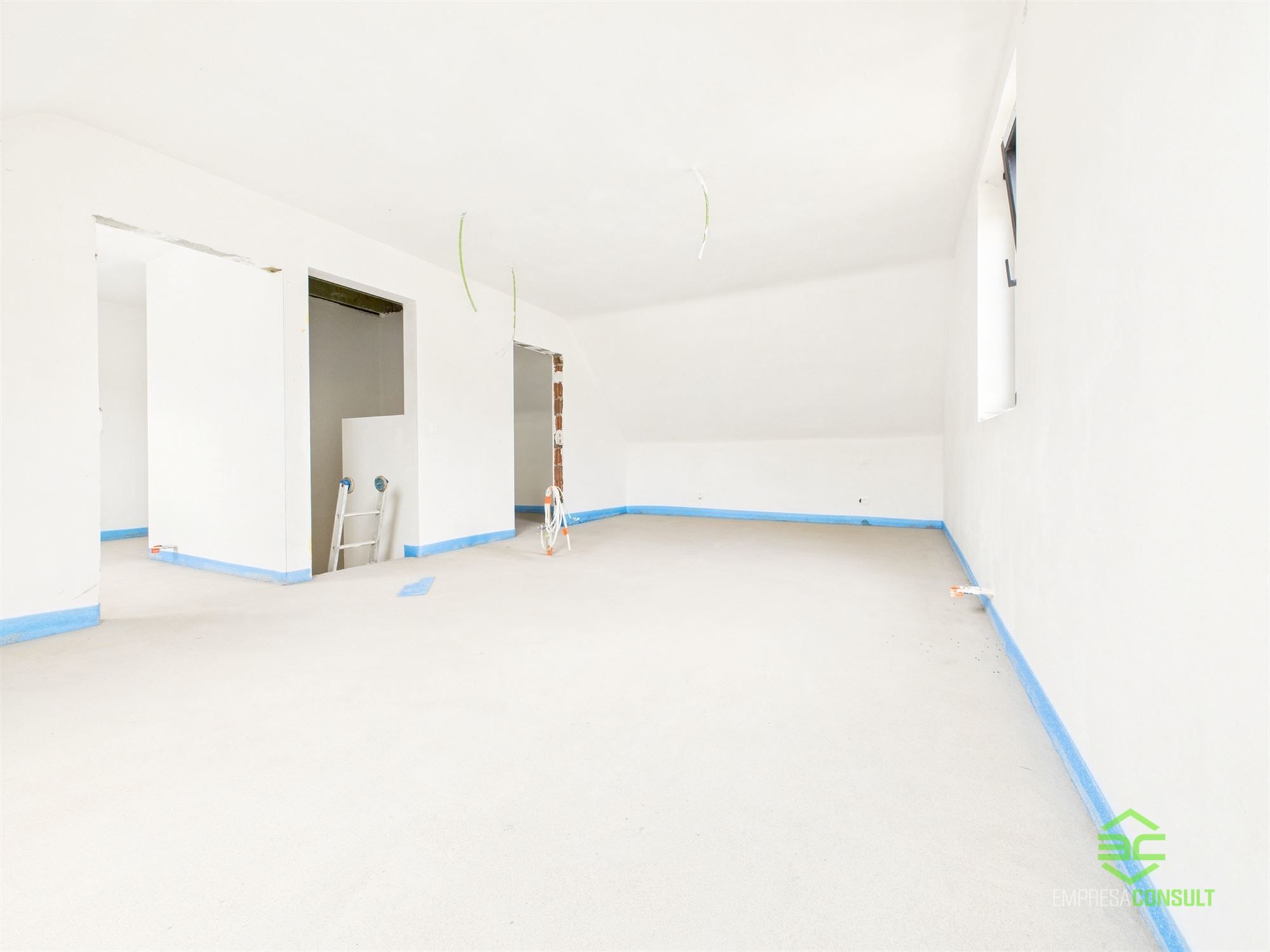 Afgewerkte nieuwbouw met 5 slpk en 2 badk onder registratie! foto 20