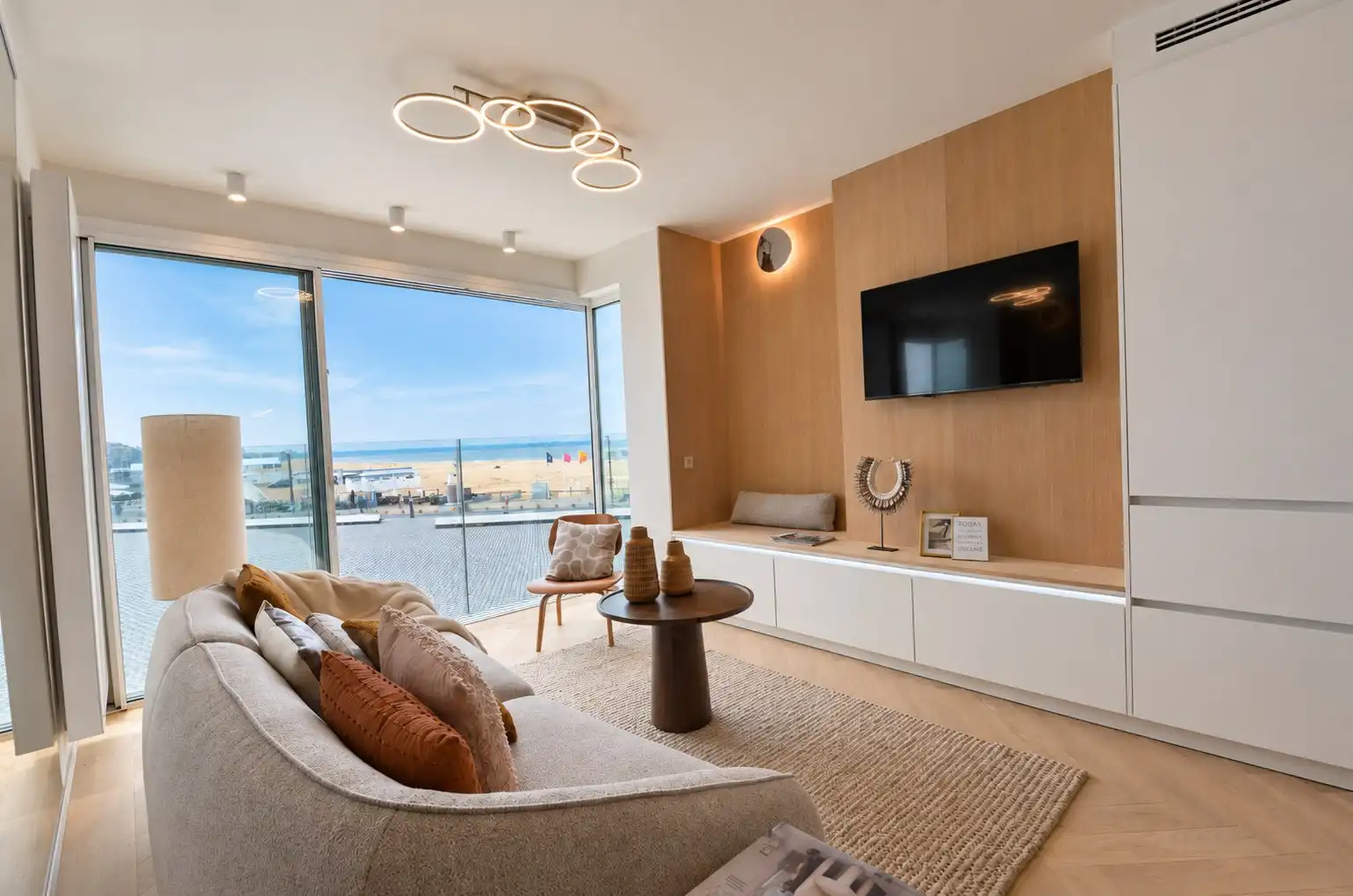 Volledig gerenoveerd appartement met frontaal zeezicht gelegen aan het Rubensplein. foto 5
