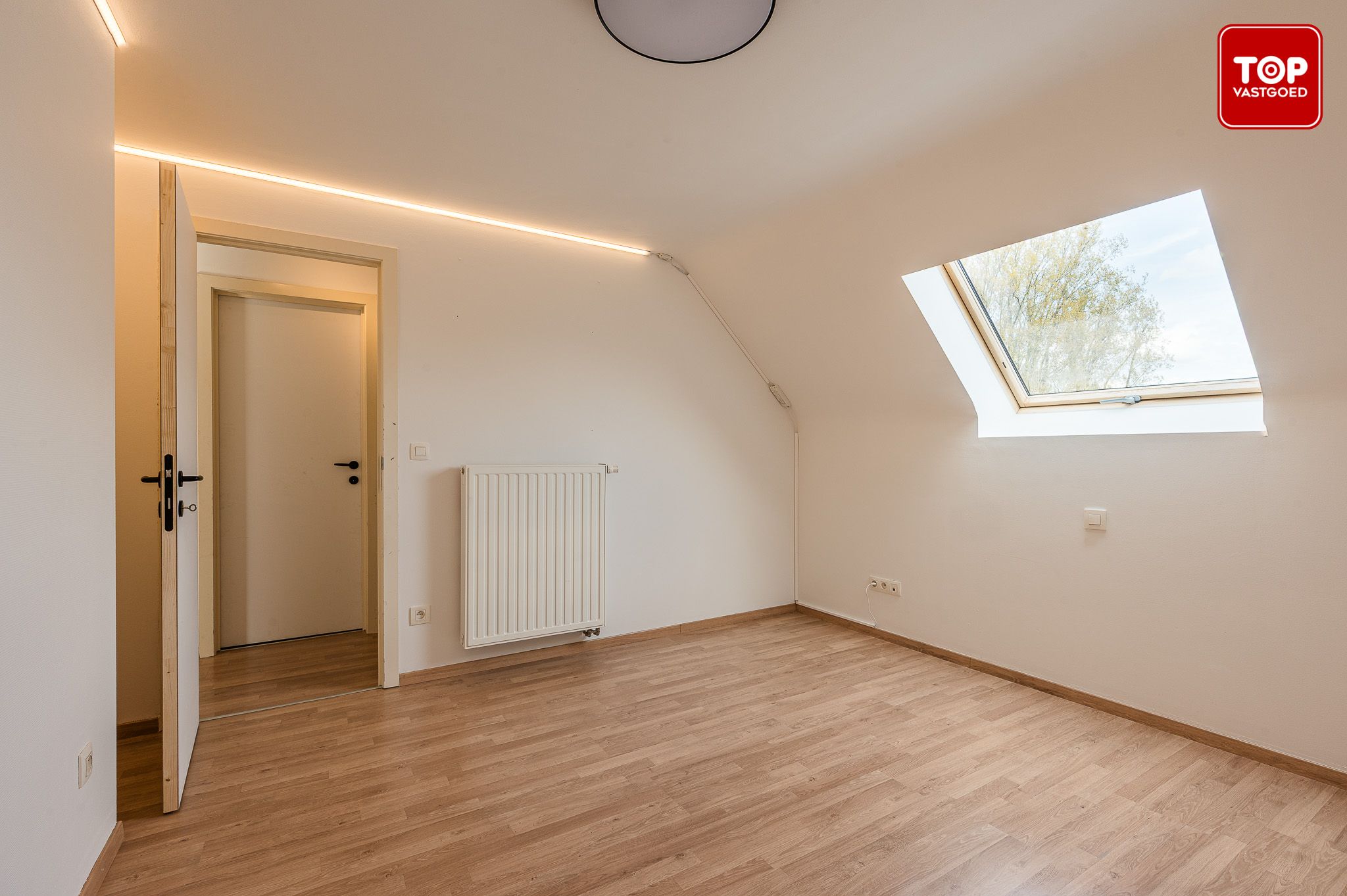 Instapklare woning met 3 slaapkamers in rustige wijk foto 13