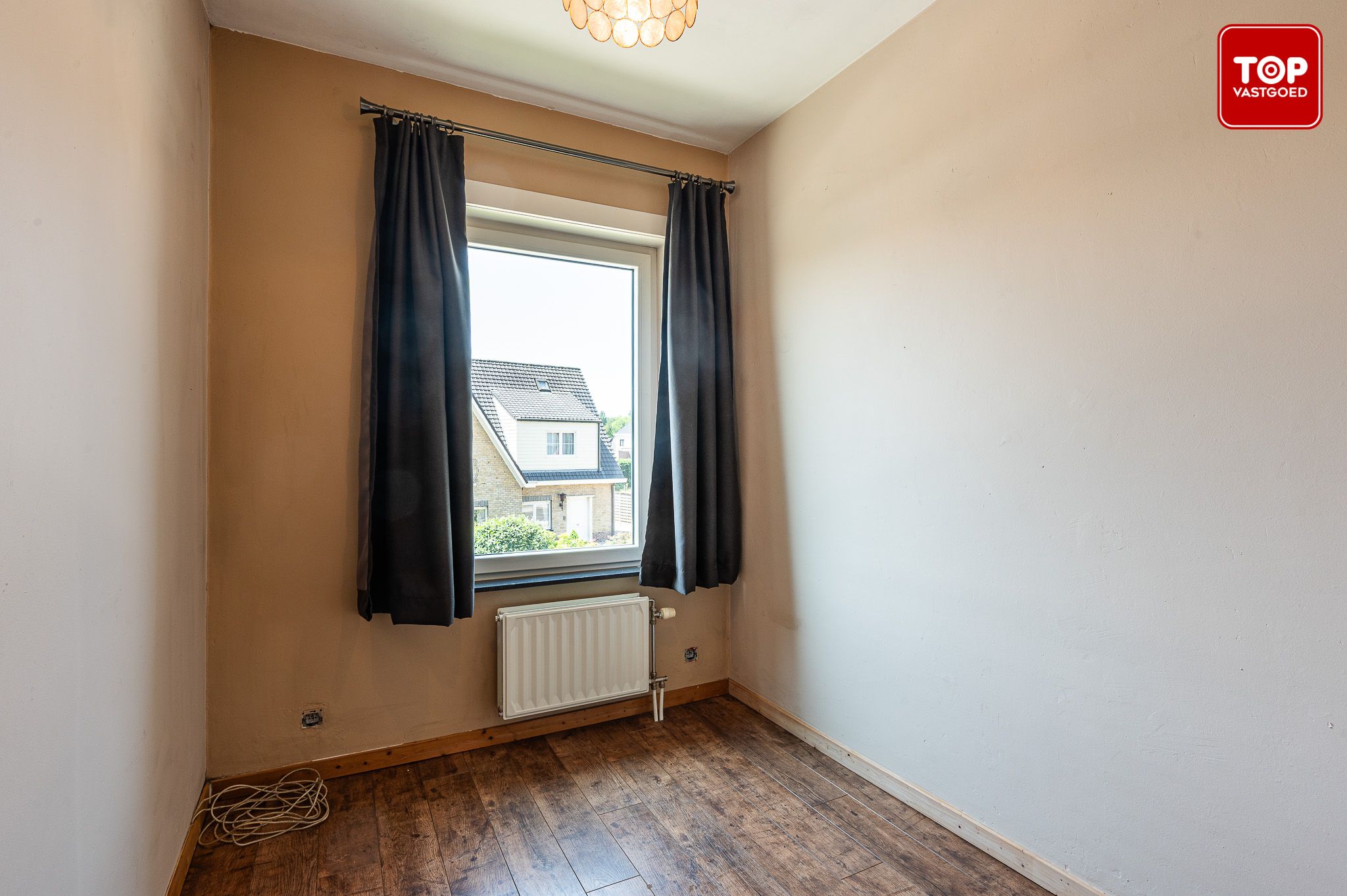 HOB met 3 slaapkamers en prachtige tuin foto 18
