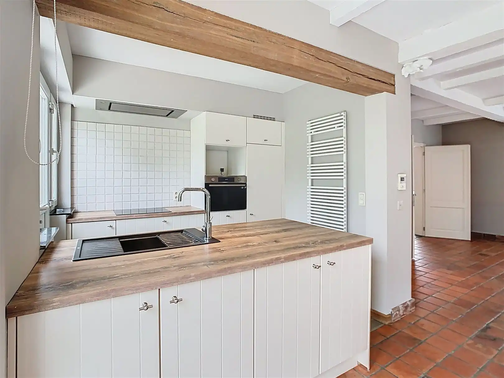 Rustig gelegen 4-gevel woning foto 5