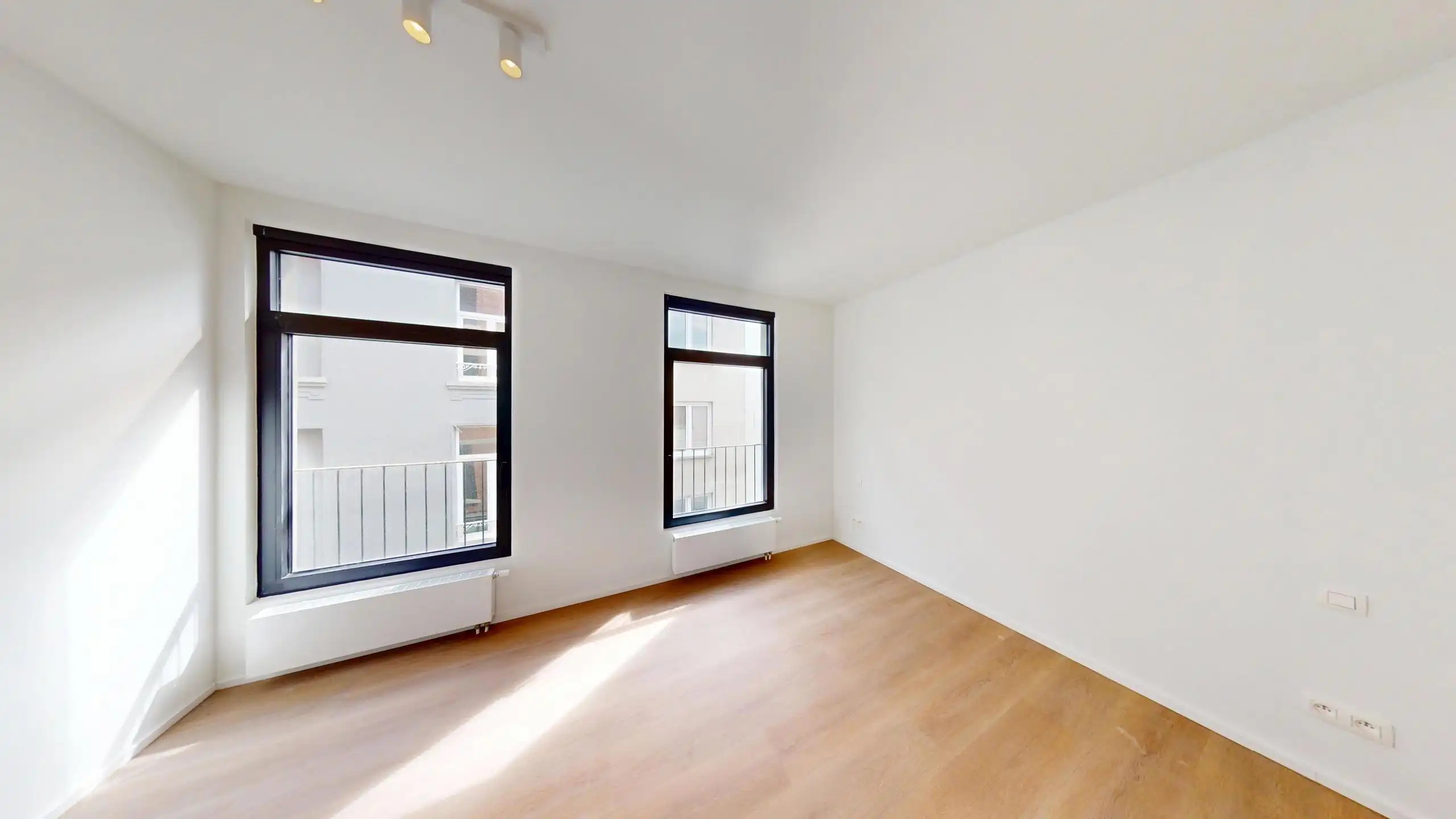 ANTWERPEN CENTRUM - gerenoveerde woning foto 10