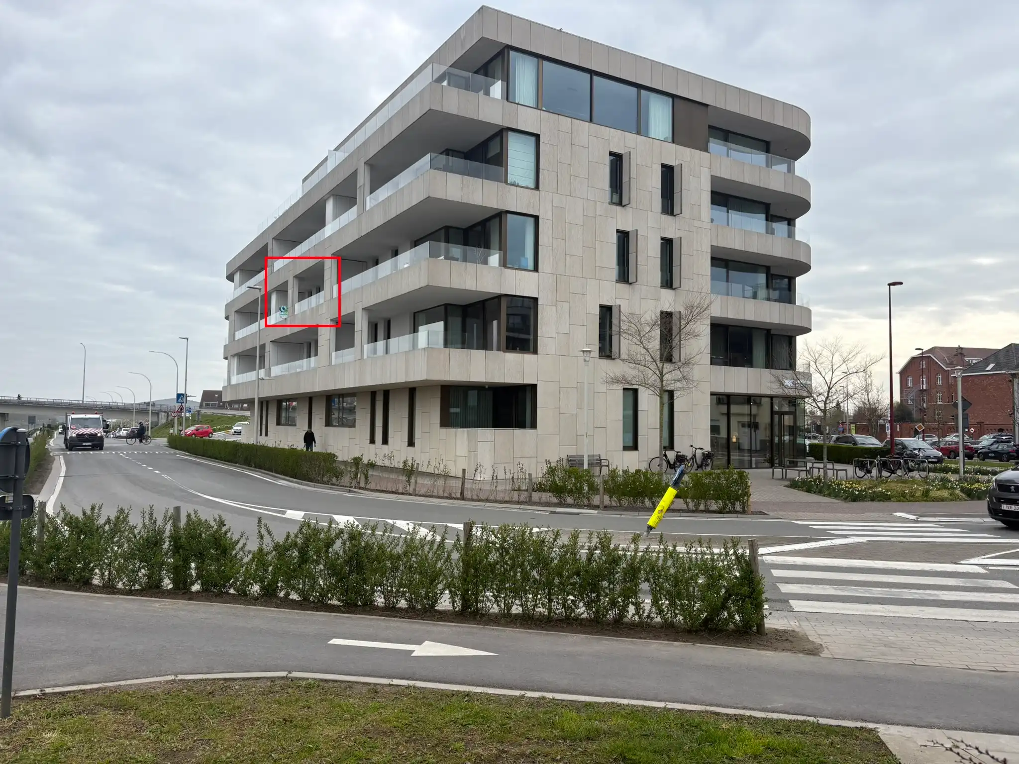 Klassevol appartement met autostaanplaats foto 2
