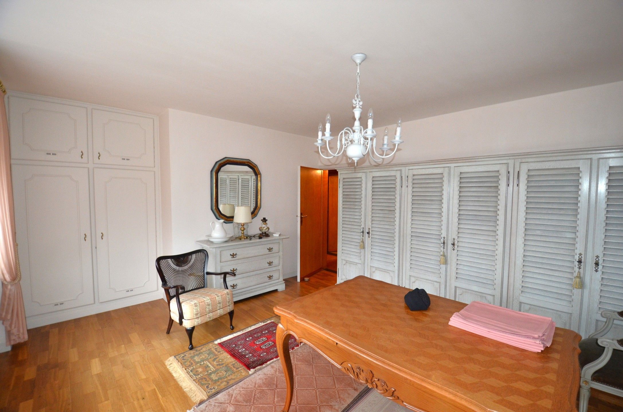 Rustig gelegen woning met magazijn foto 9
