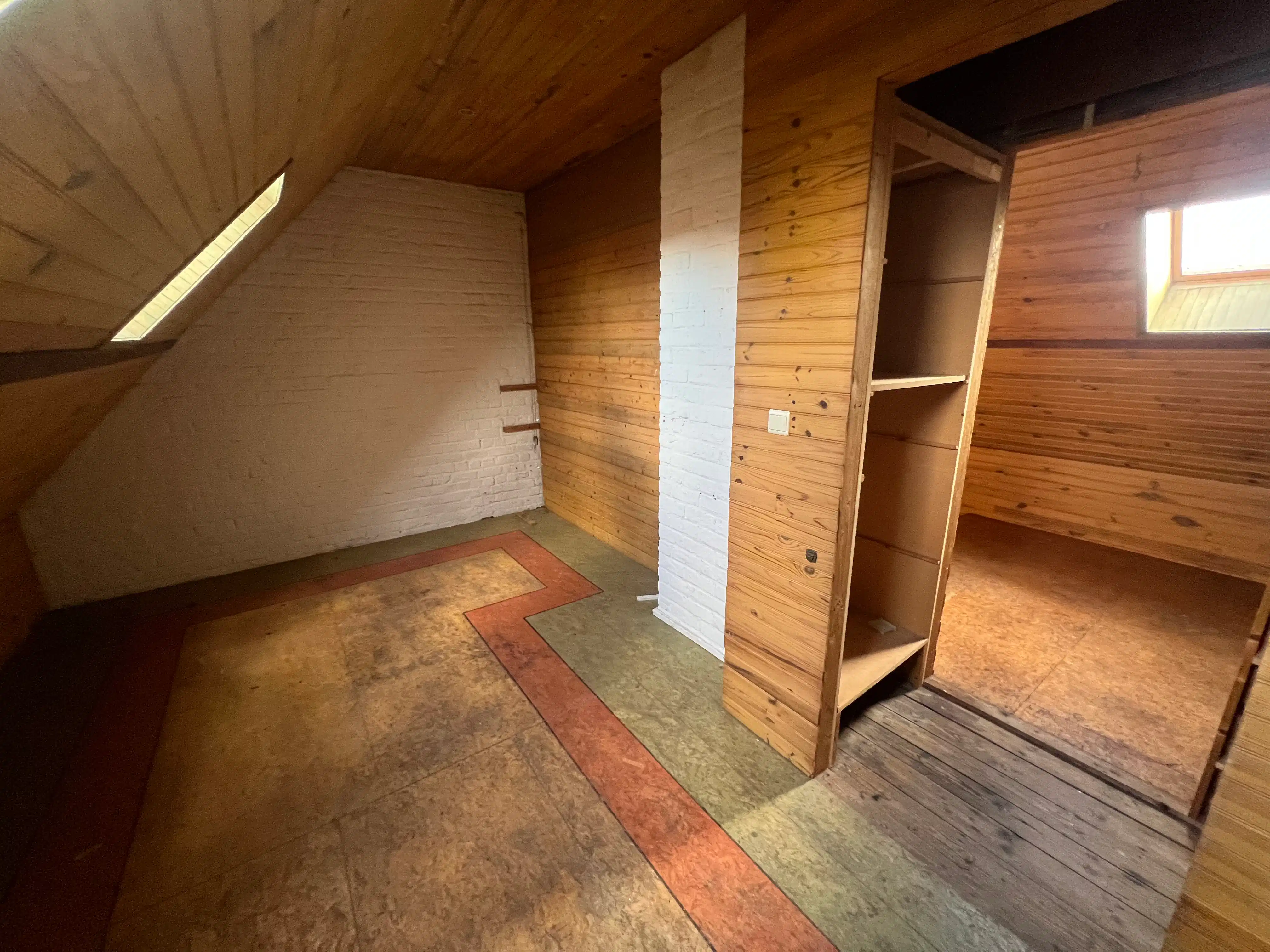 Halfopen bebouwing met zonnige tuin foto 21