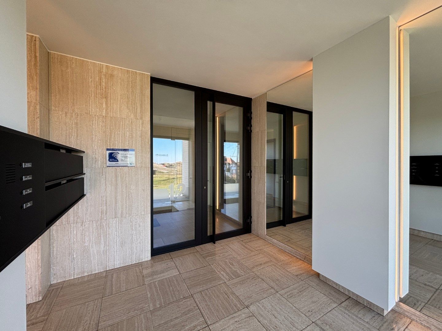 Lichtrijk appartement met adembenemend zicht op de duinen en de zee foto 10