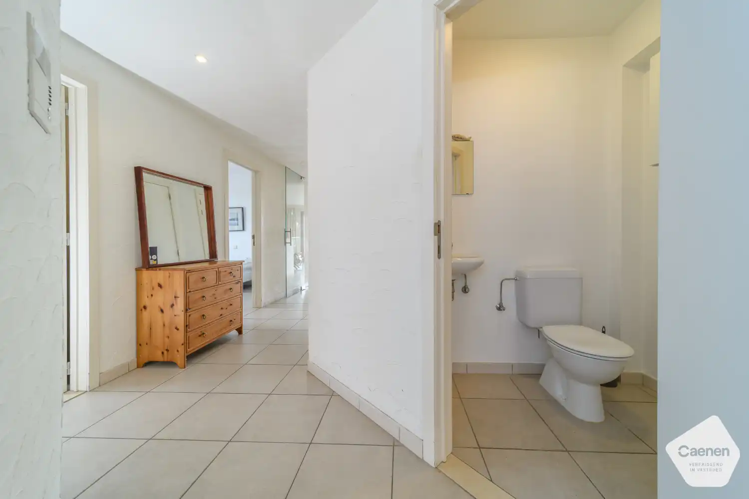 Instapklaar penthouse met ruim zonneterras en lateraal zeezicht foto 7