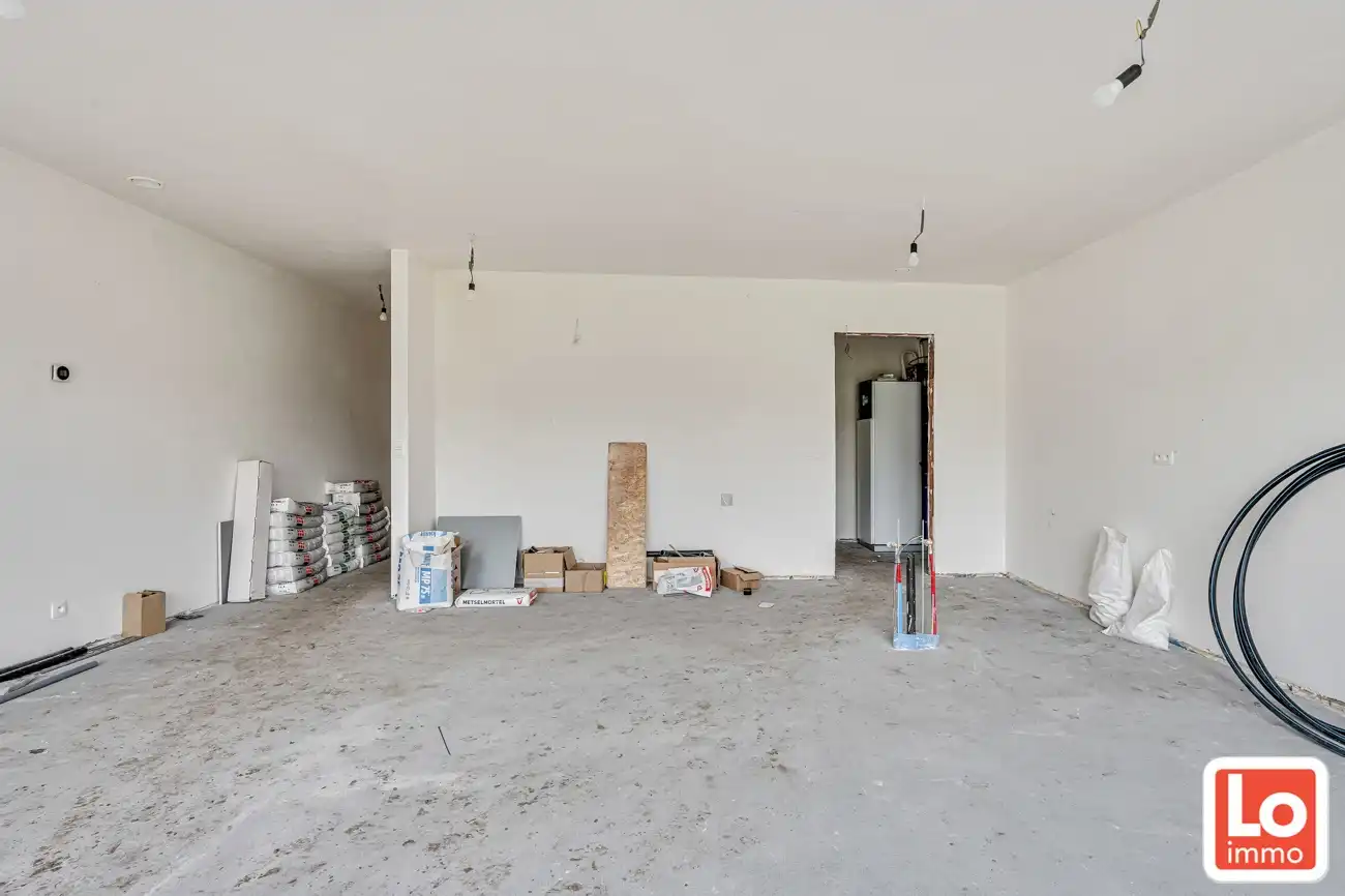 Prachtige nieuwbouwwoning met 3/4 slpks op topligging in een doodlopende straat! foto 8