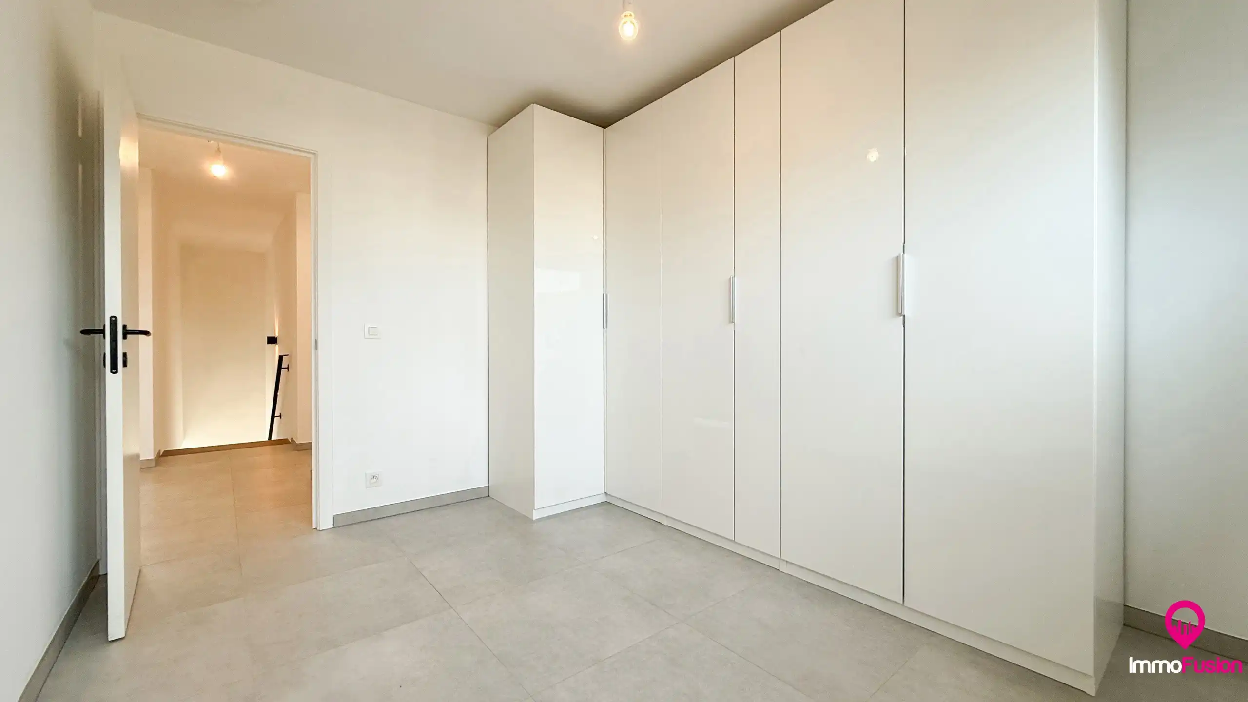 Moderne halfopen bebouwing met 3 slpks, airco en tuintje! foto 28