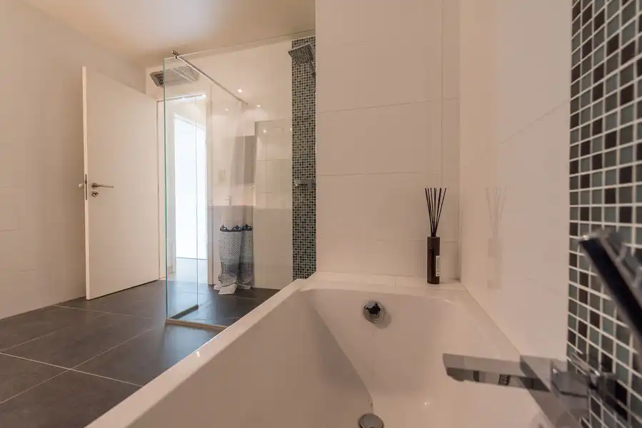 Instapklaar appartement van 107 m² in centrum Diepenbeek. foto 20