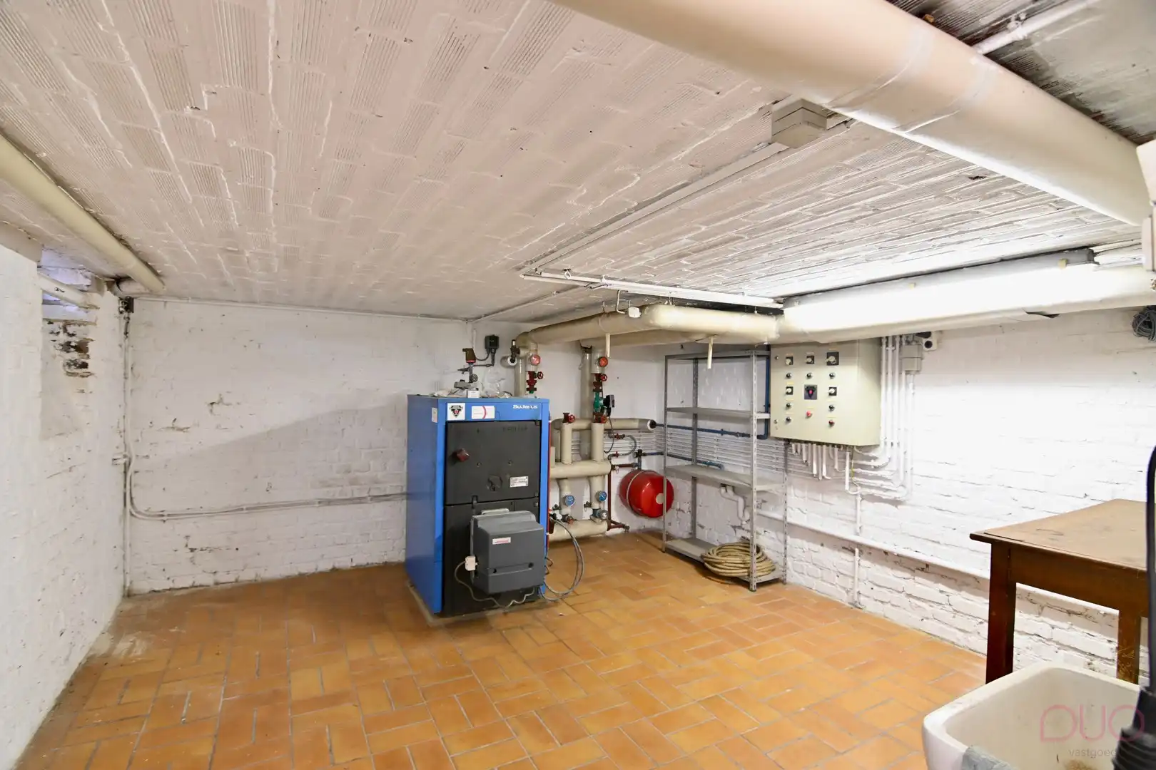 Kwalitatieve woning met multifunctionele loods in het centrum van Heers – ideaal voor zelfstandigen foto 21