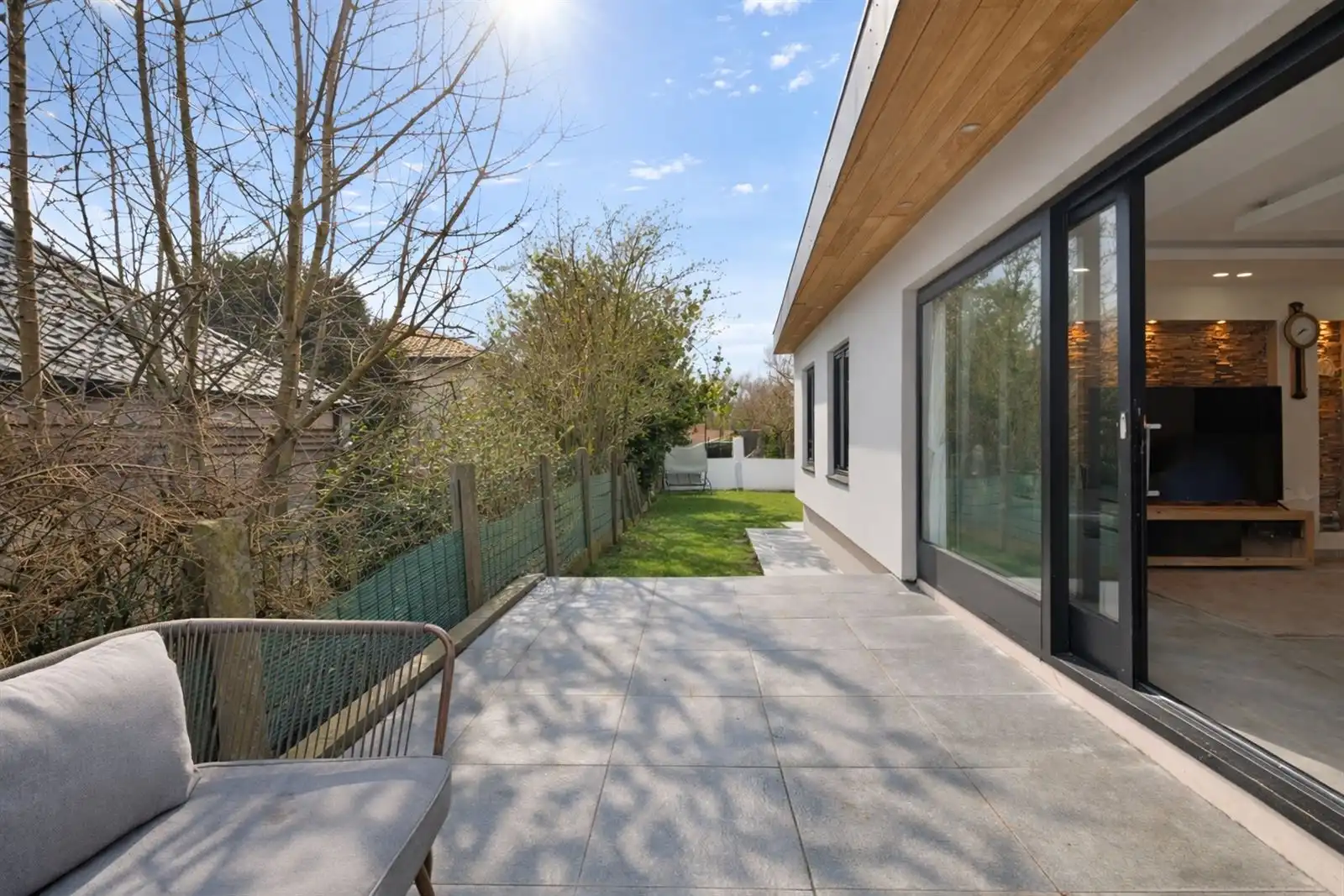 Instapklare gezinswoning met tuin en garage nabij centrum foto 6