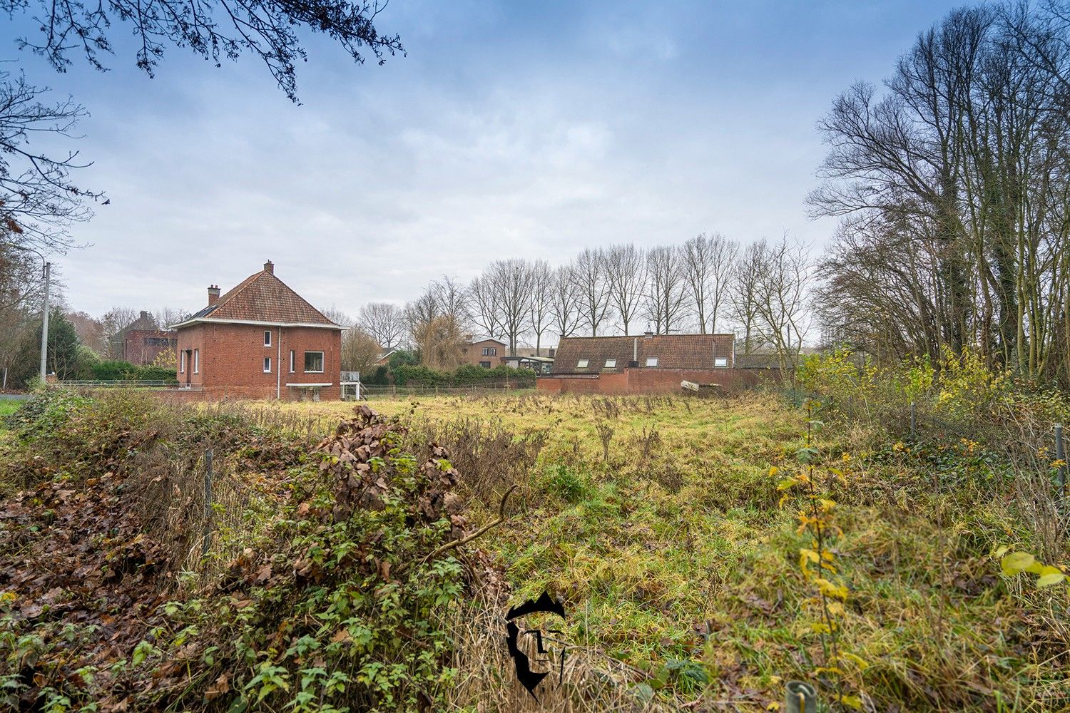 BOUWGROND OP RESIDENTIËLE LIGGING foto 8