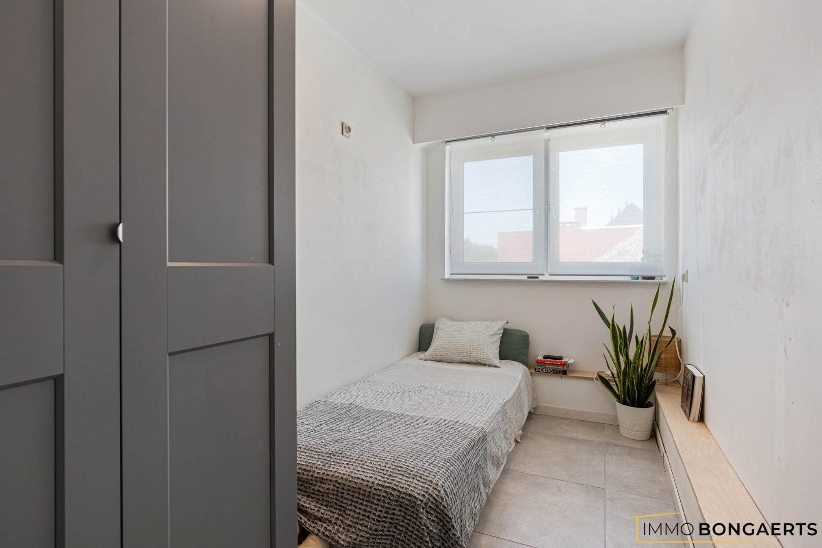 Gerenoveerd appartement met drie slaapkamers foto 9