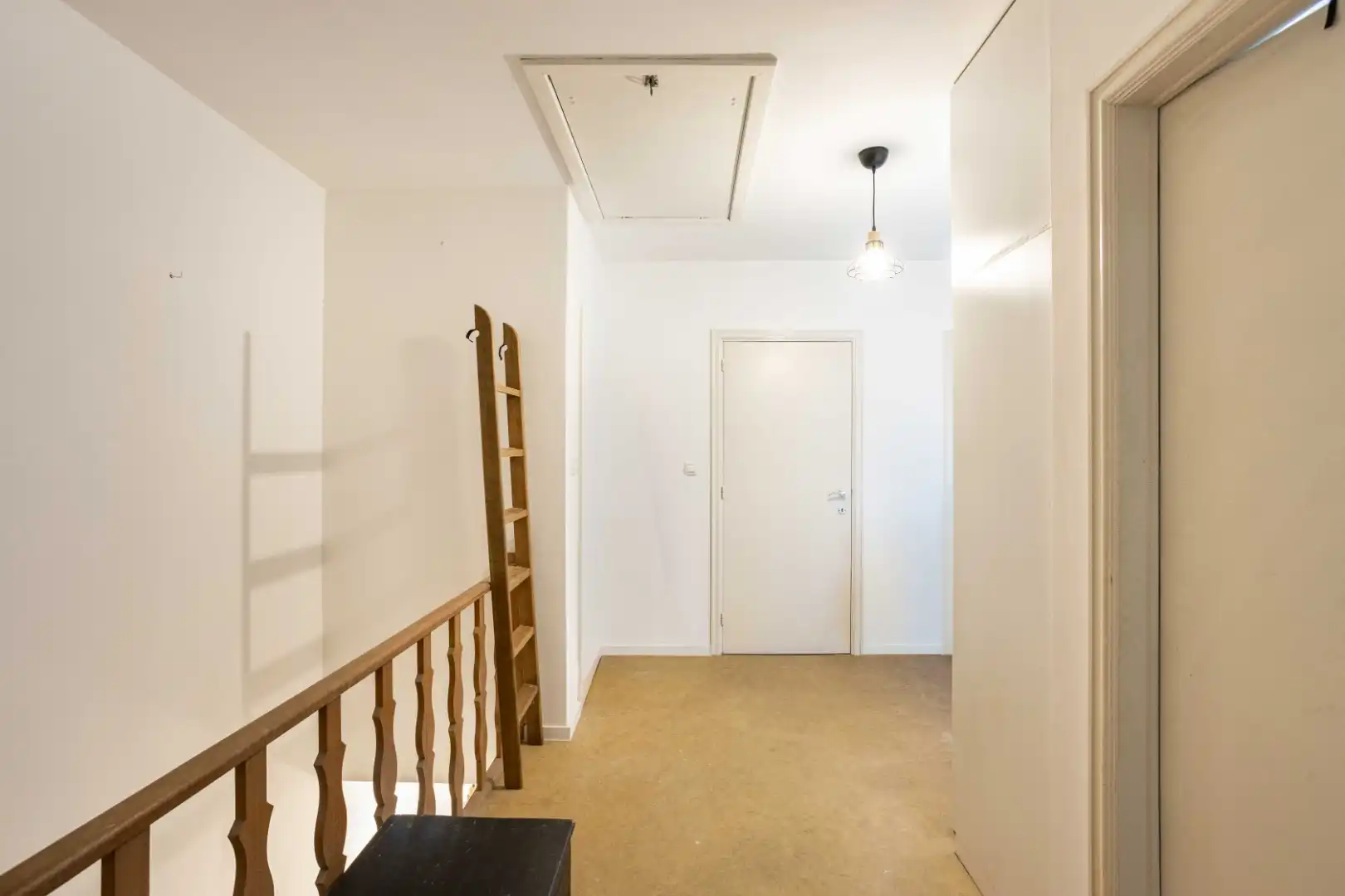 Super toffe instapklare woning met prachtige zonnige verzichten foto 20