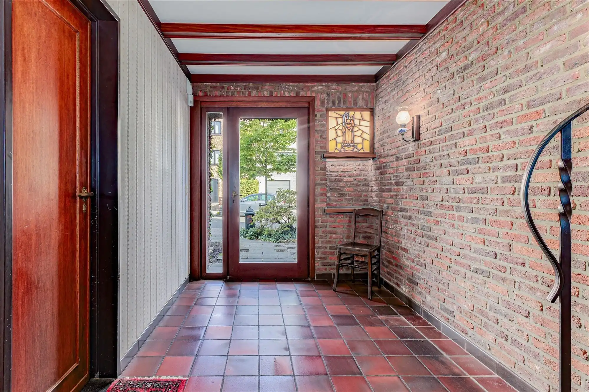 Ruime bel-étagewoning met 5 slk op 569 m² in rustige wijk te Aartselaar foto 9