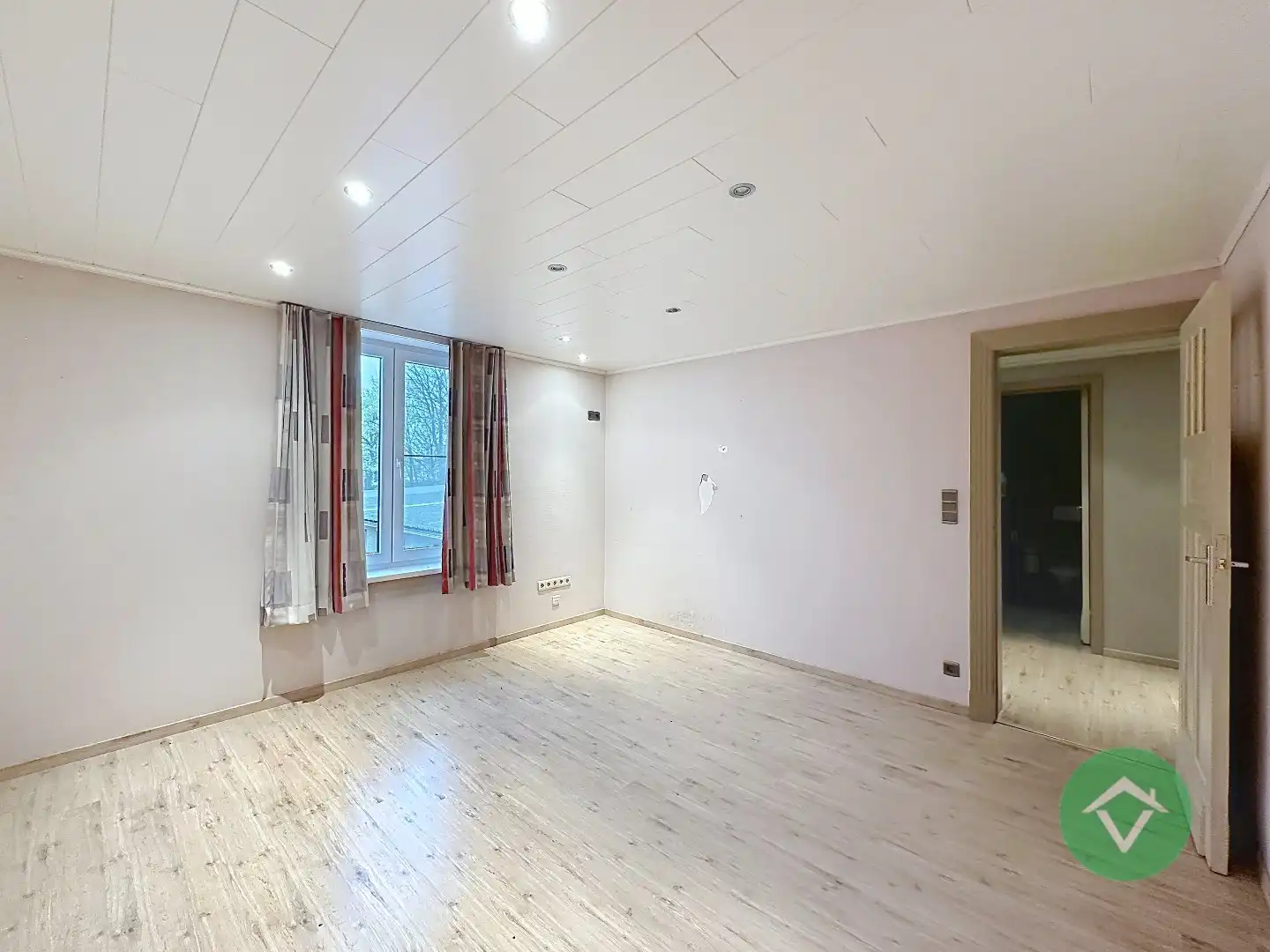 Handelspand met woonst op topligging in Gistel foto 23