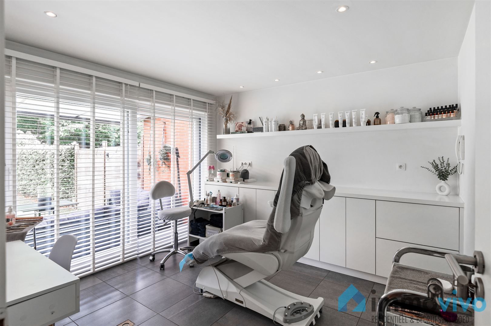 Gerenoveerde woning met prachtige tuin op toplocatie in Edegem foto 13