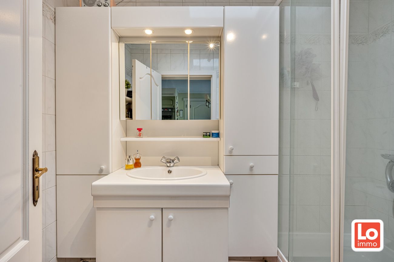 Charmante halfopen woning met inpandige garage op een rustige en groene locatie in Beervelde! foto 17