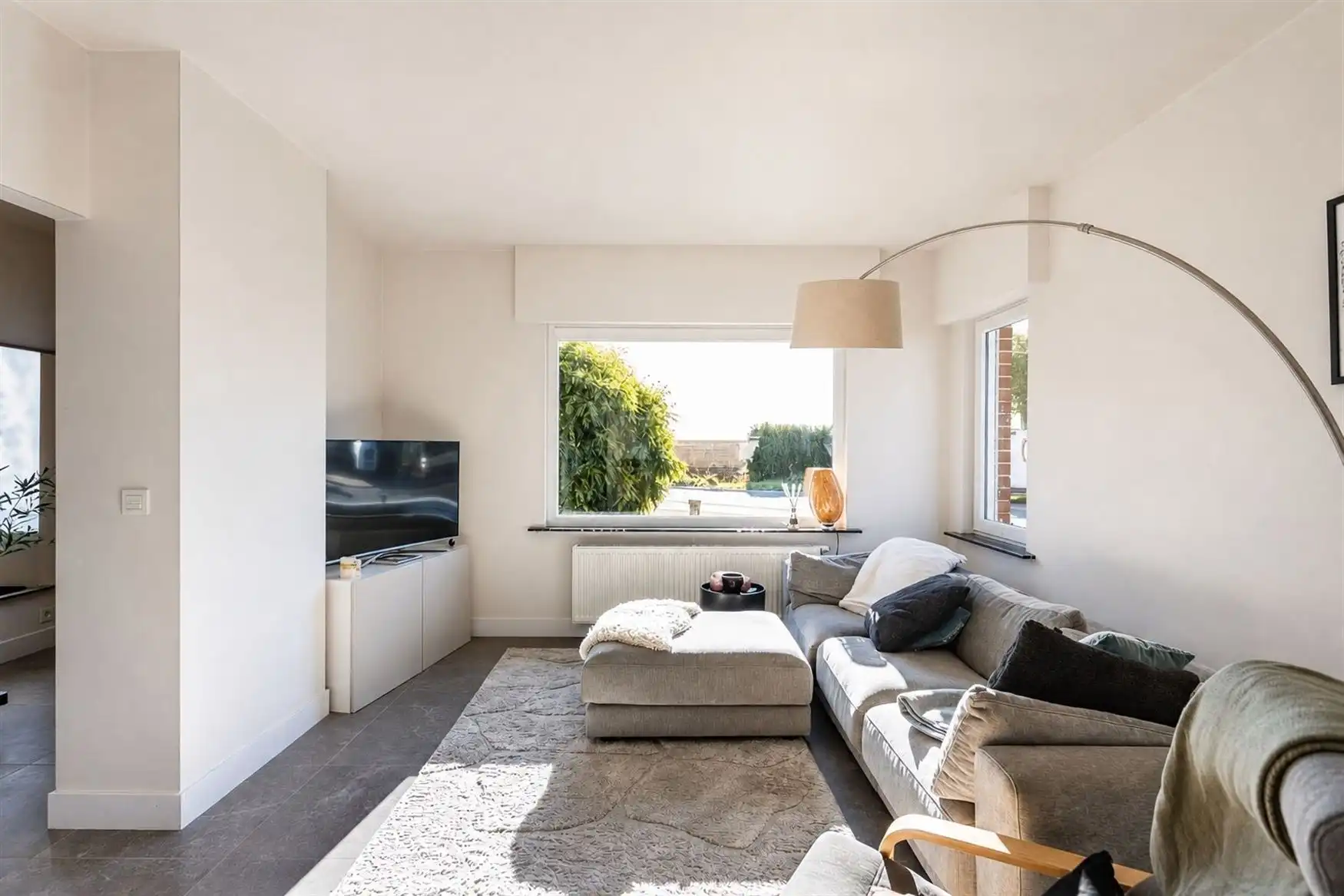 Stijlvol gerenoveerde woning in Wortegem-Petegem foto 4