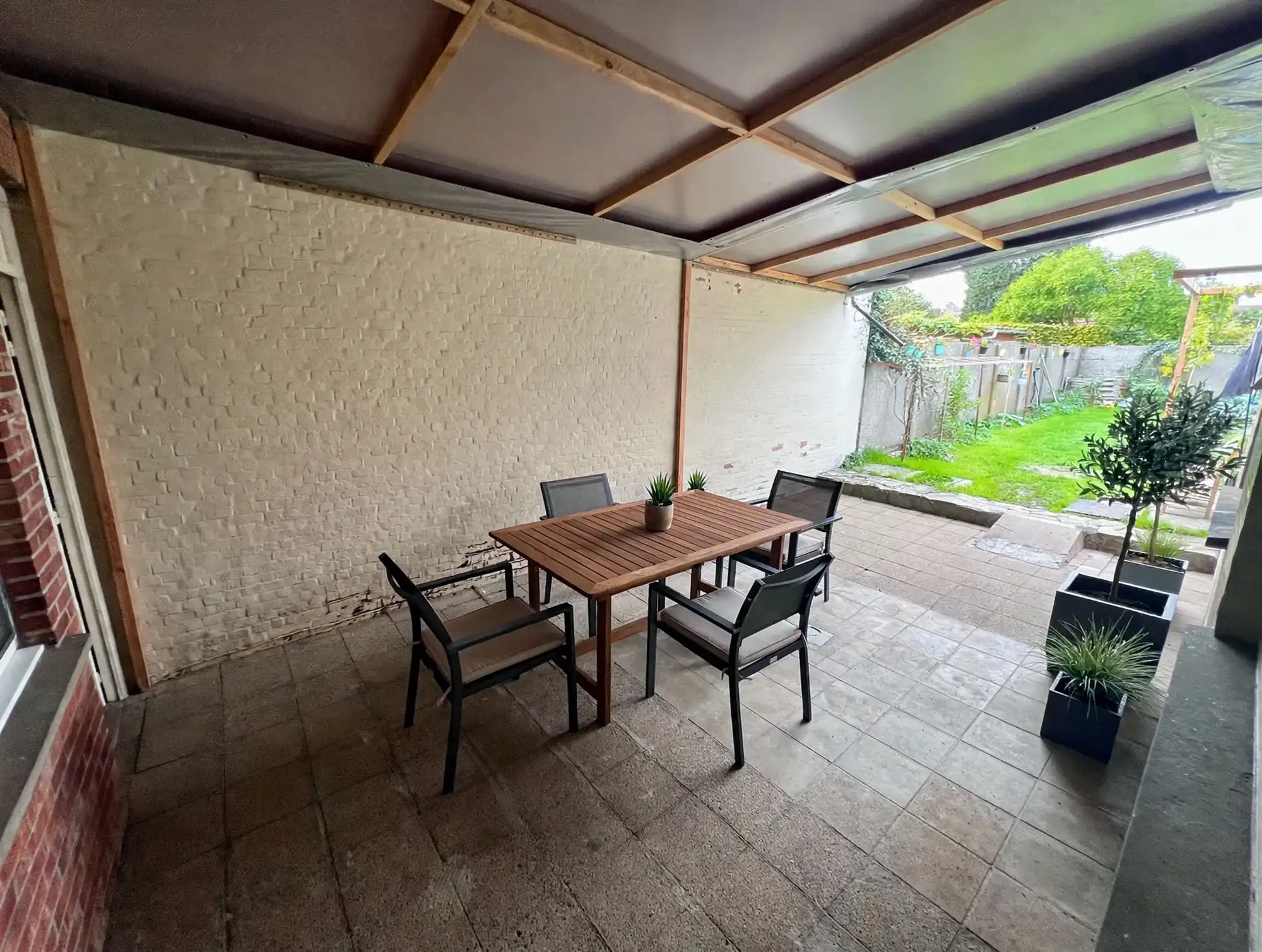 Huis met 5 slpks, 2 badk, dubbele oprit en tuin op 250 m² foto 10