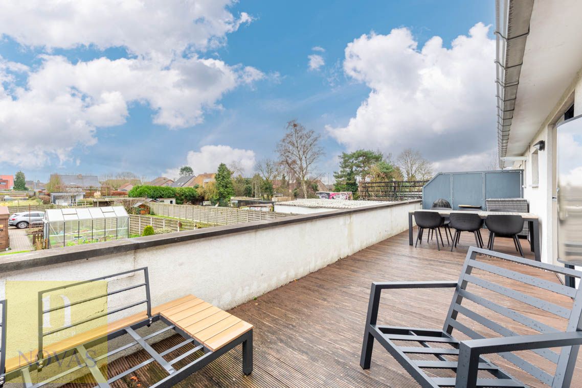 Unieke locatie, 3 slaapkamers, groot terras, heel ruime woonkamer foto 28