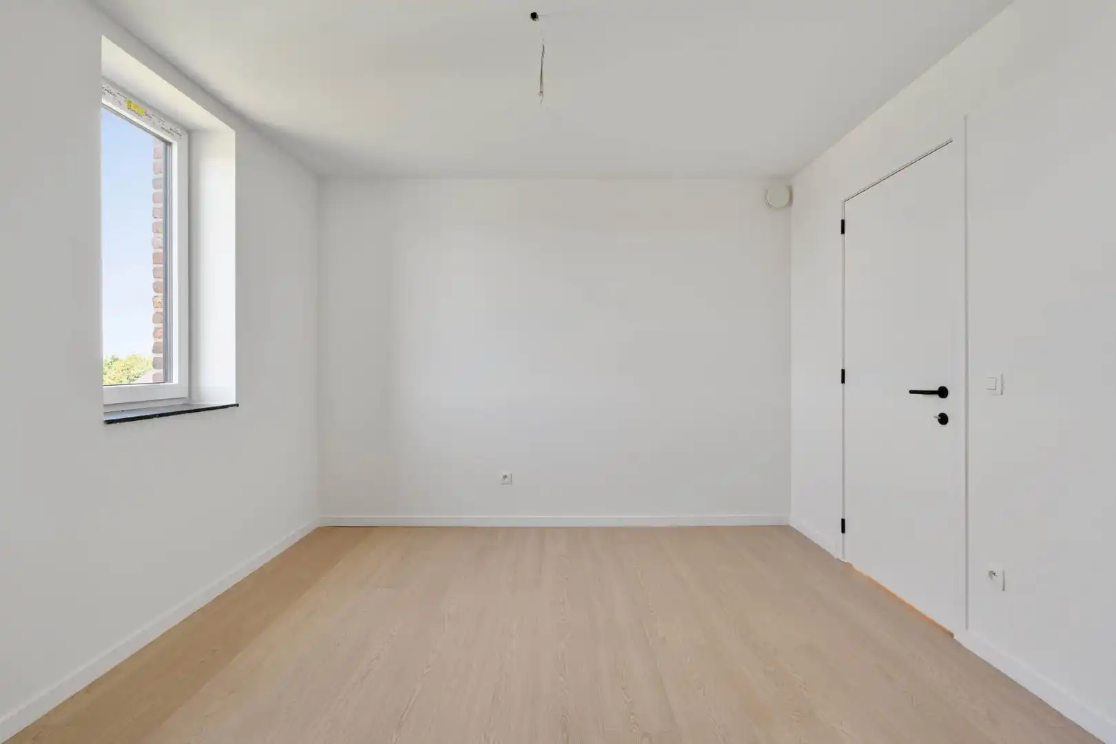 Moderne nieuwbouwwoning, 5 slpk, op een perceel van 4a31ca. foto 23