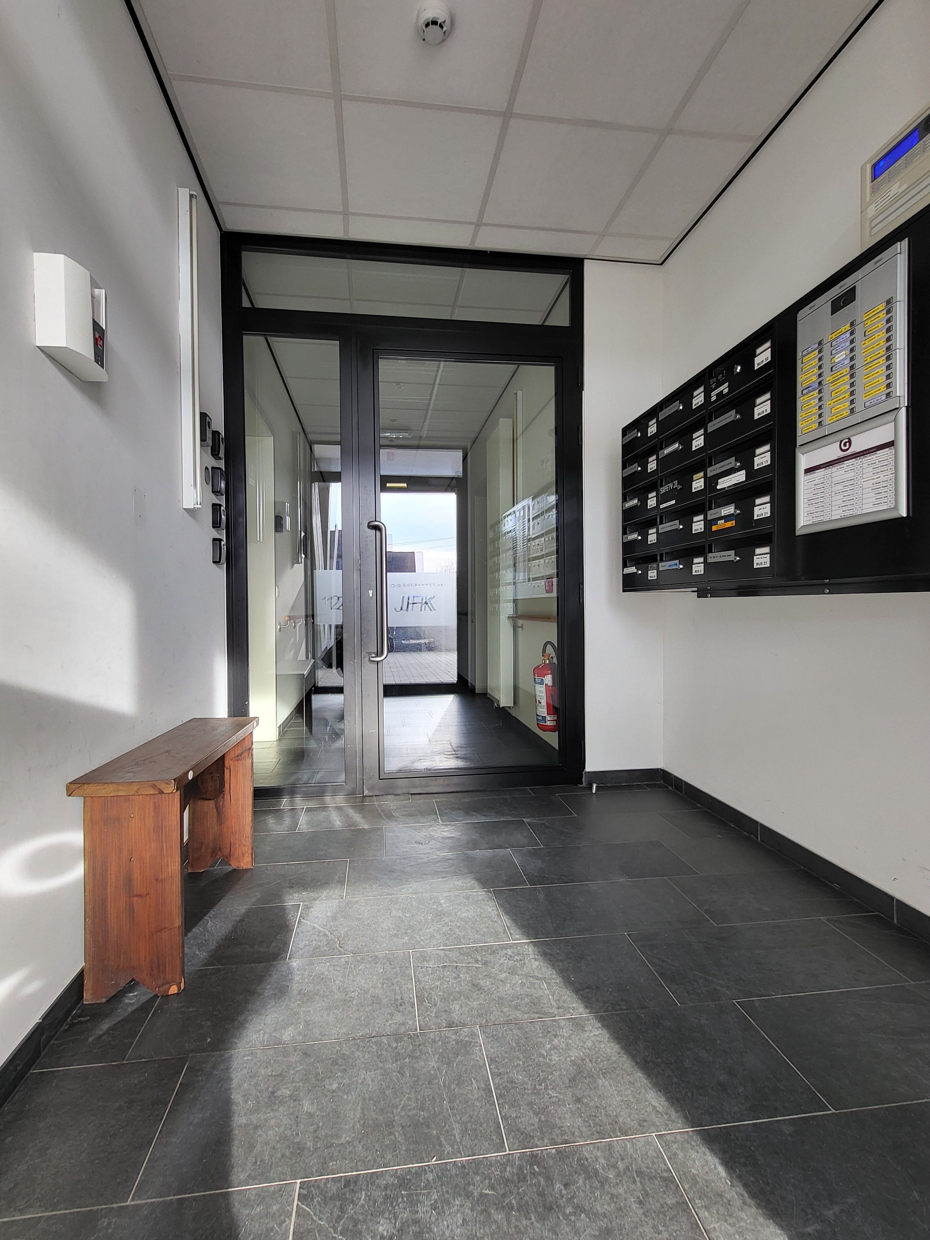 Prachtige assistentiewoning van 74m² met zonnig terras en gemeenschappelijk tuin, veel lichtinval! foto 9