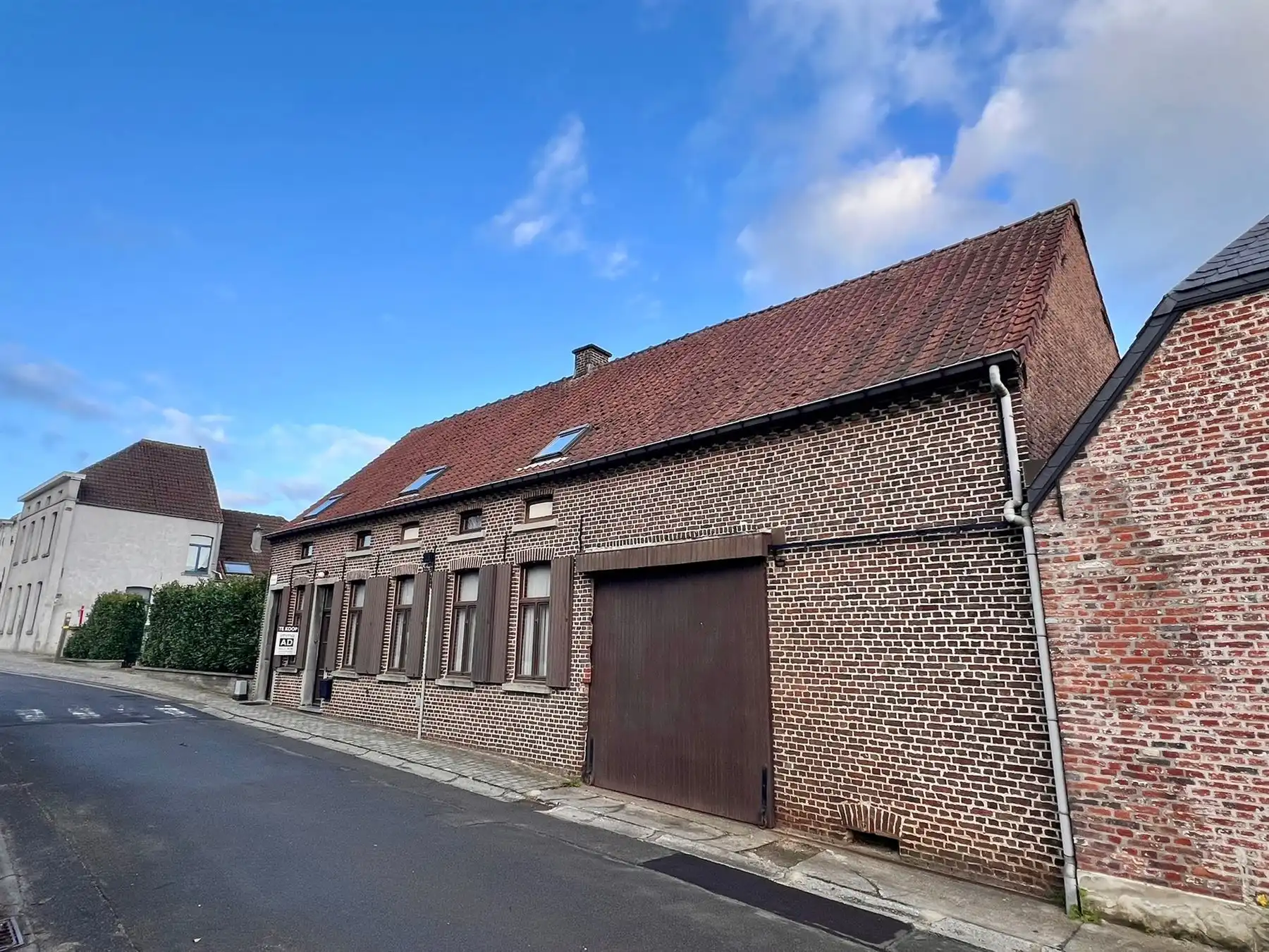 Dorpswoning onder de kerktoren foto 15