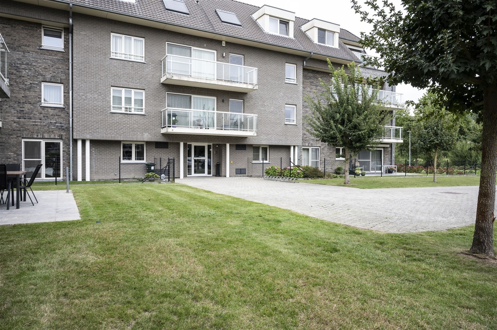 Energiezuinig app met 2 slp en garage foto 20