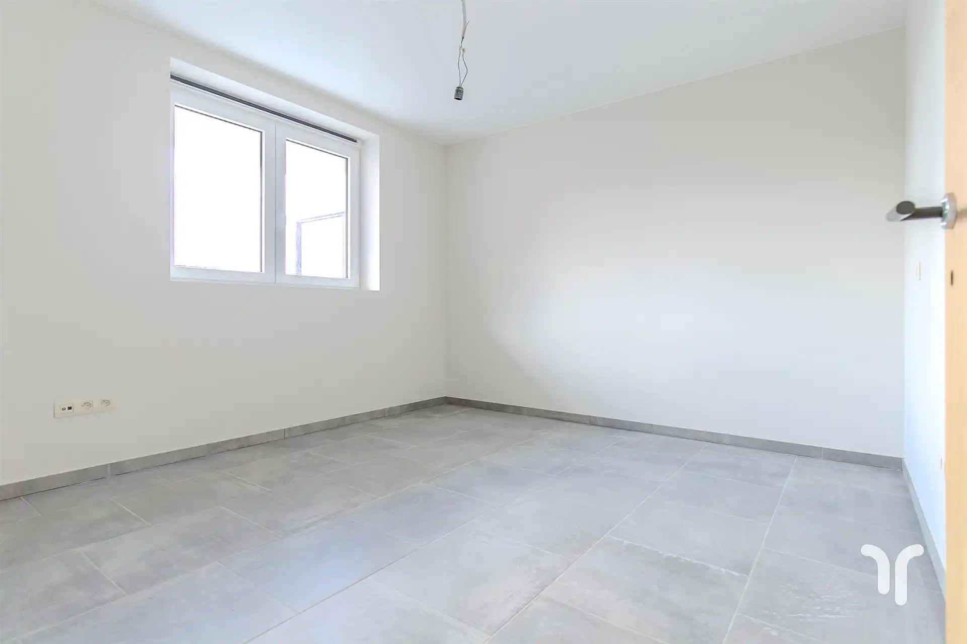 Centraal gelegen nieuwbouw appartement met 2 slaapkamers. foto 5