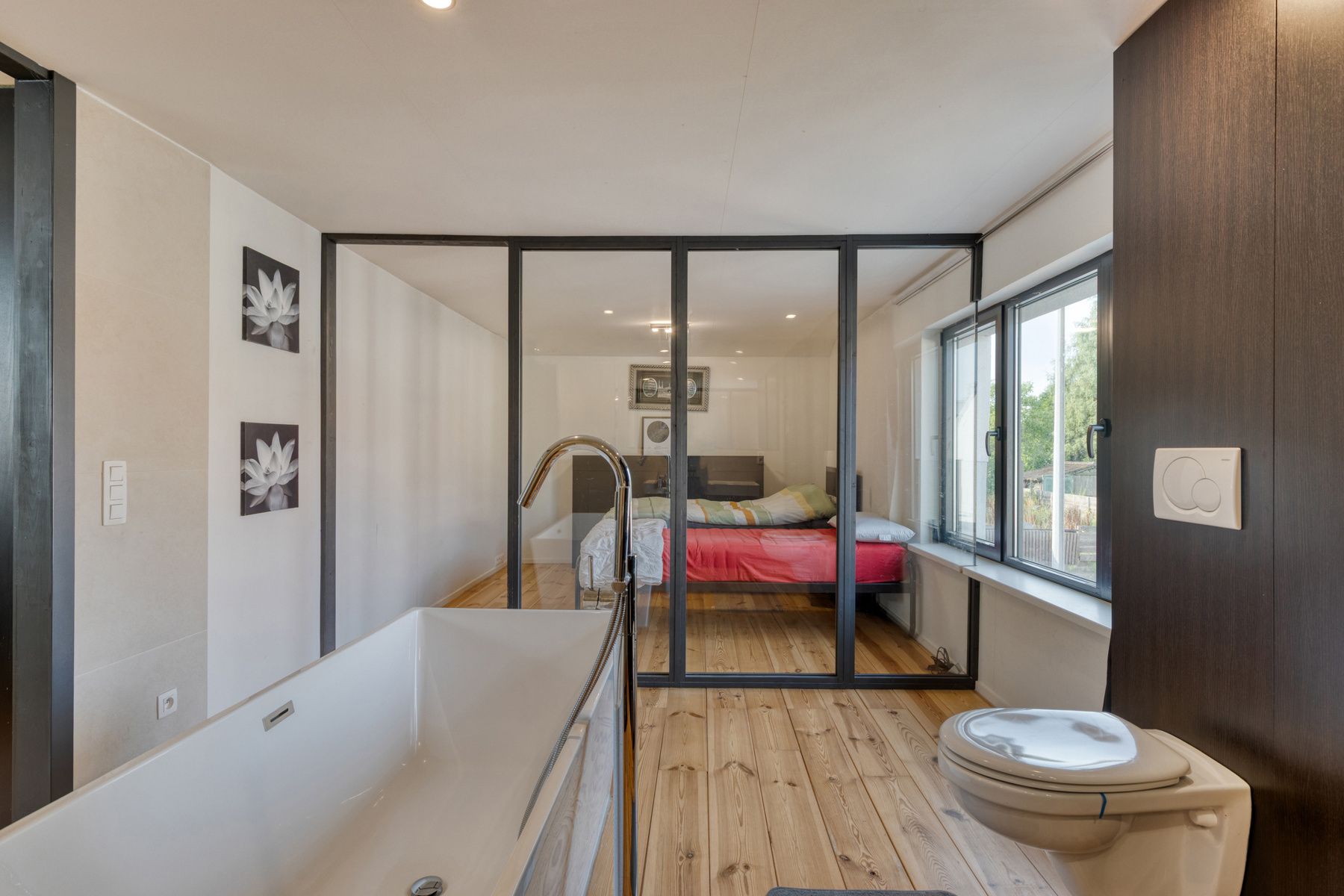 Instapklare woning met 1 slaapkamer, tuin en garage! foto 15