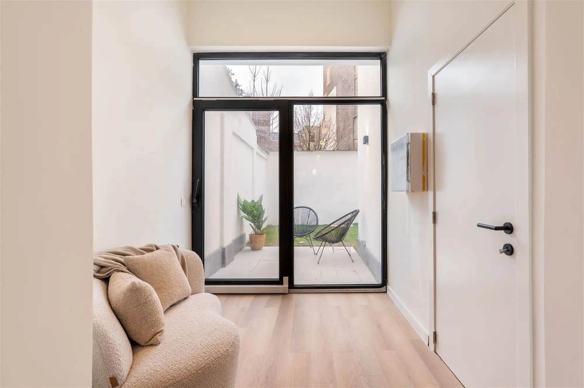 Gerenoveerd 1 slk app met tuin foto 6