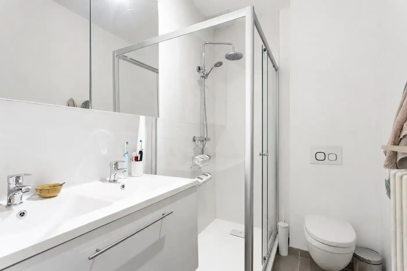 Ruim instapklaar duplex-appartement in Harelbeke foto 12
